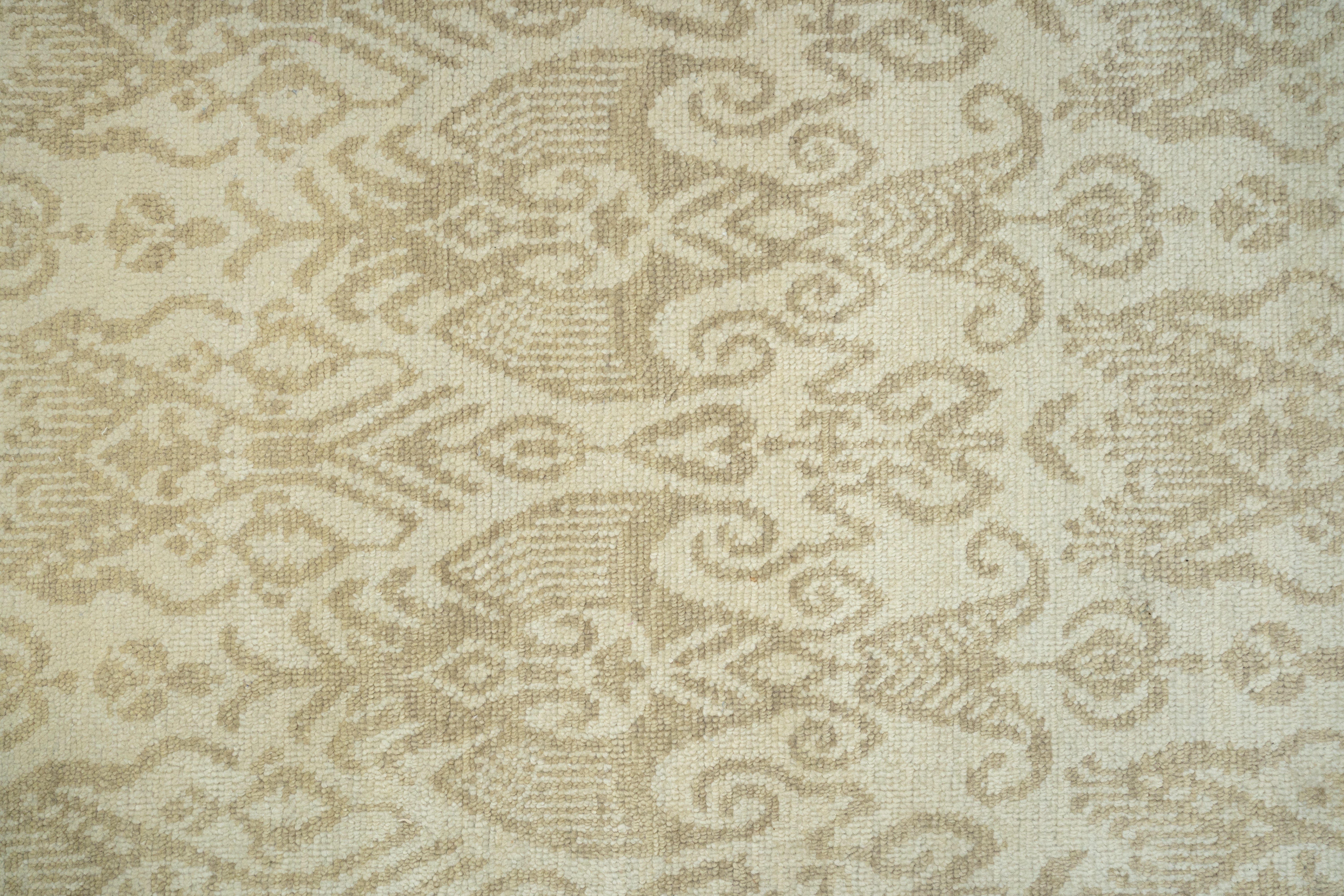 Handknotted Carpet DIA- 3497