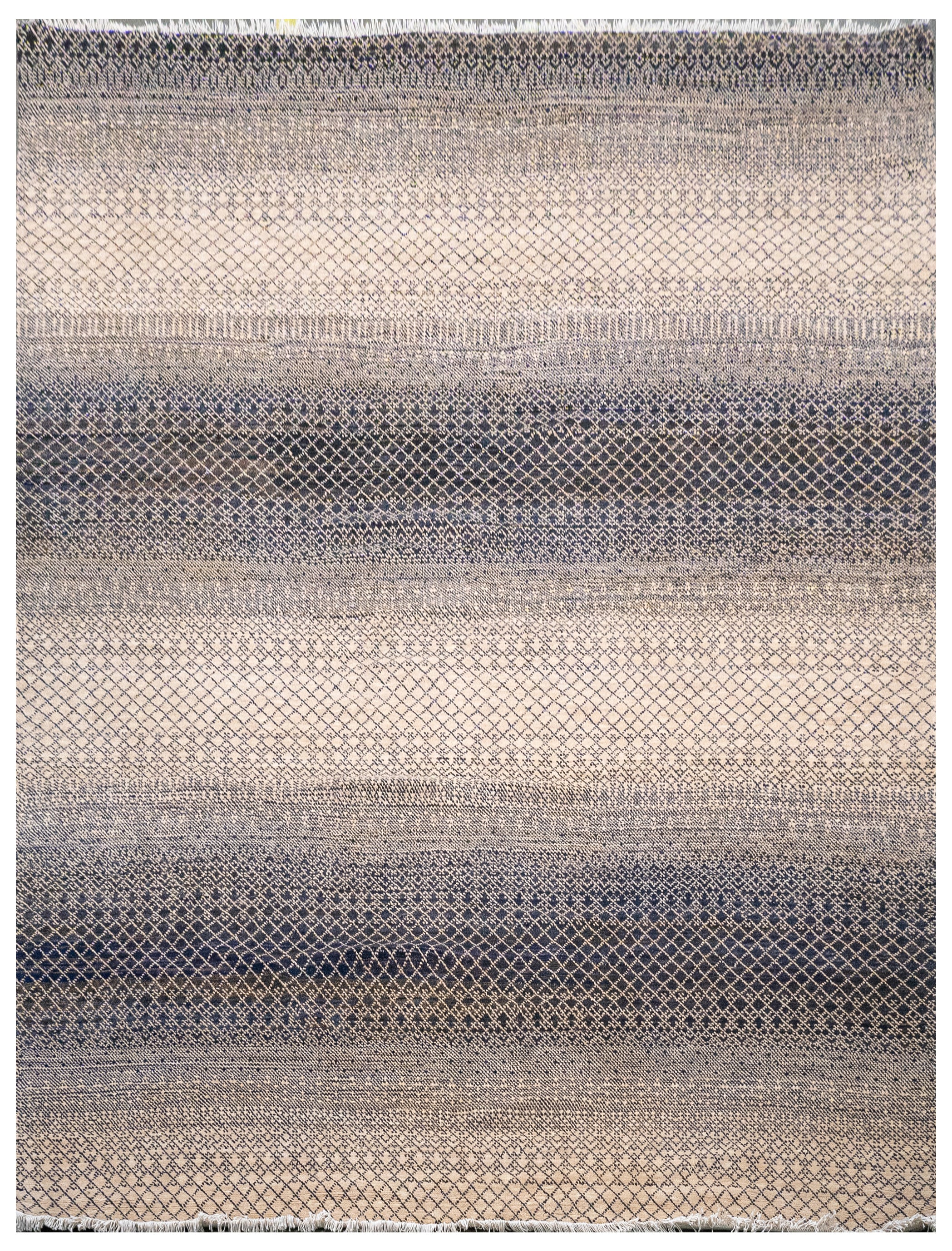 Handknotted Carpet, DIA- 3500 DCM, Natural & Black