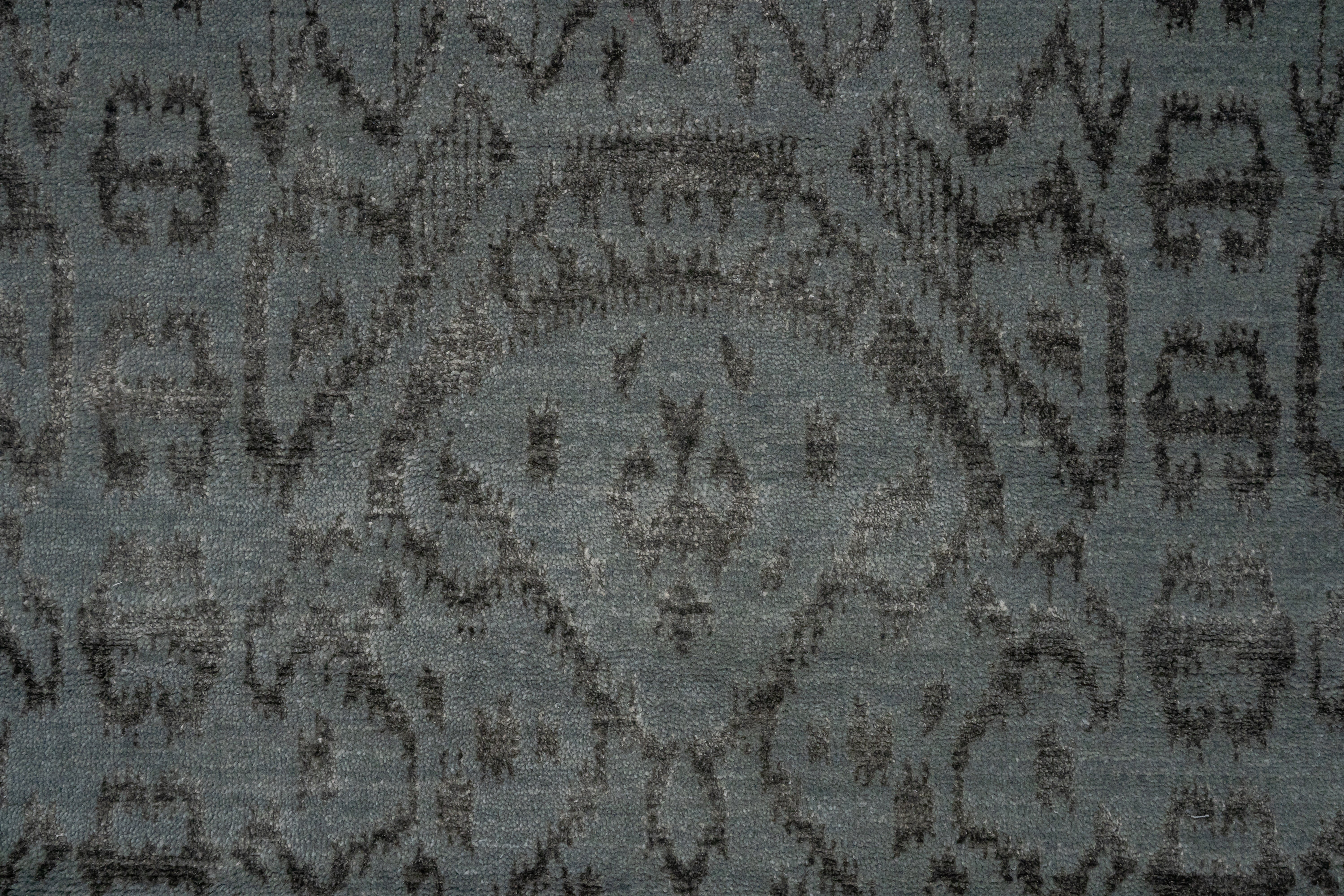 Handknotted Carpet DIA- 396 EKT L,  Gray & Jet