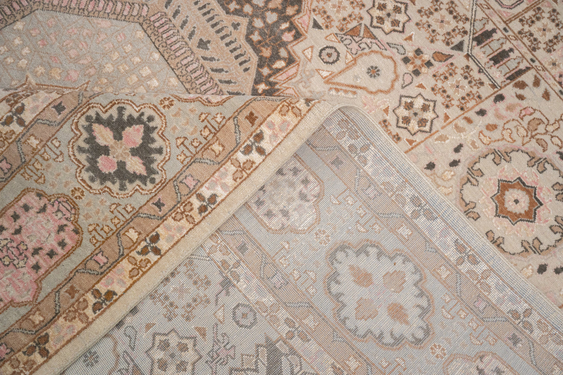Handknotted Carpet DIA- 40 MAMLUK,  Dark Vanilla, Olive Drab, New York Pink & Quick Silver