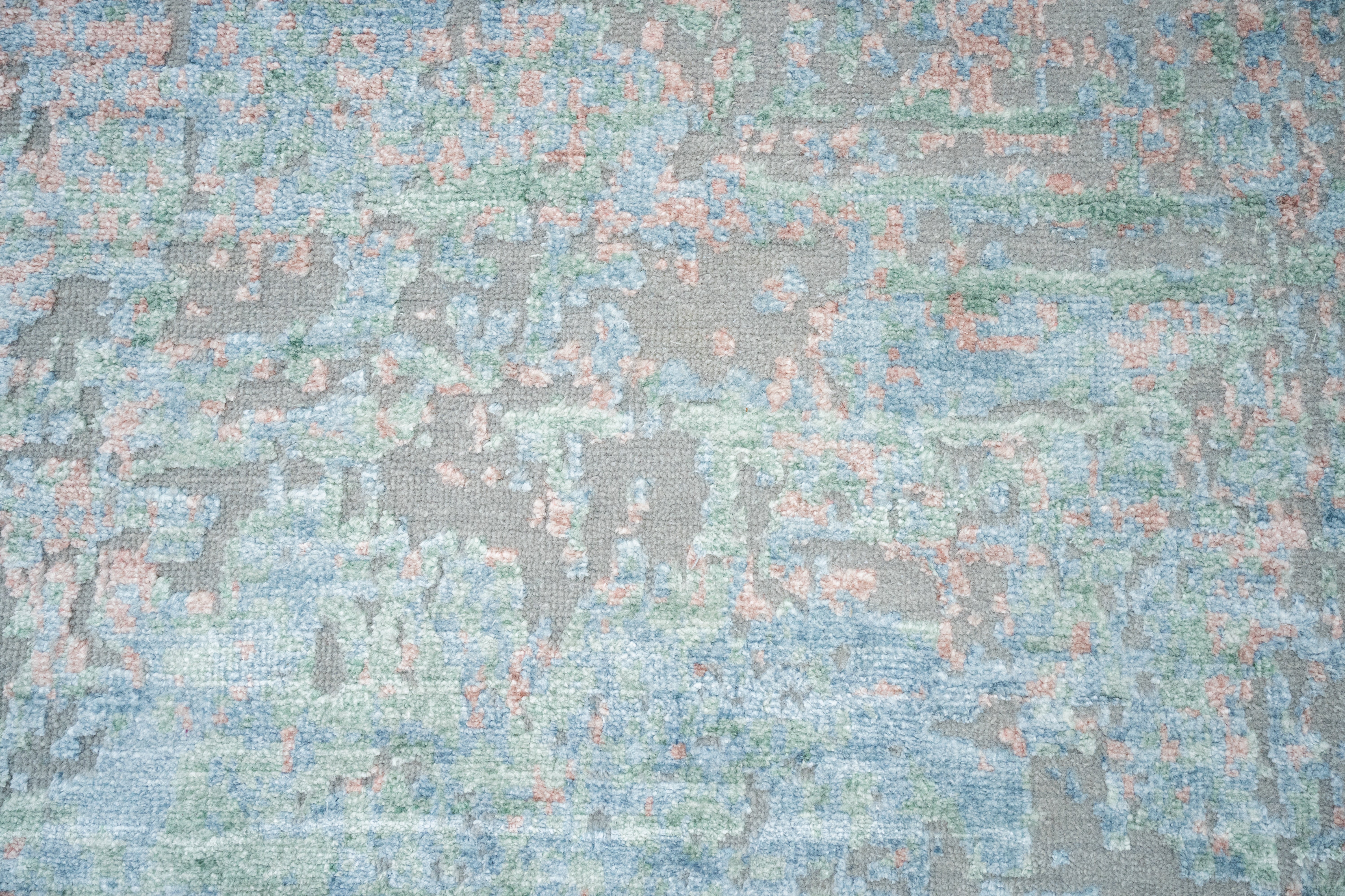 Abstract Design  Handknotted Carpet DIA- 428 GALAXY 18, Silver Mix