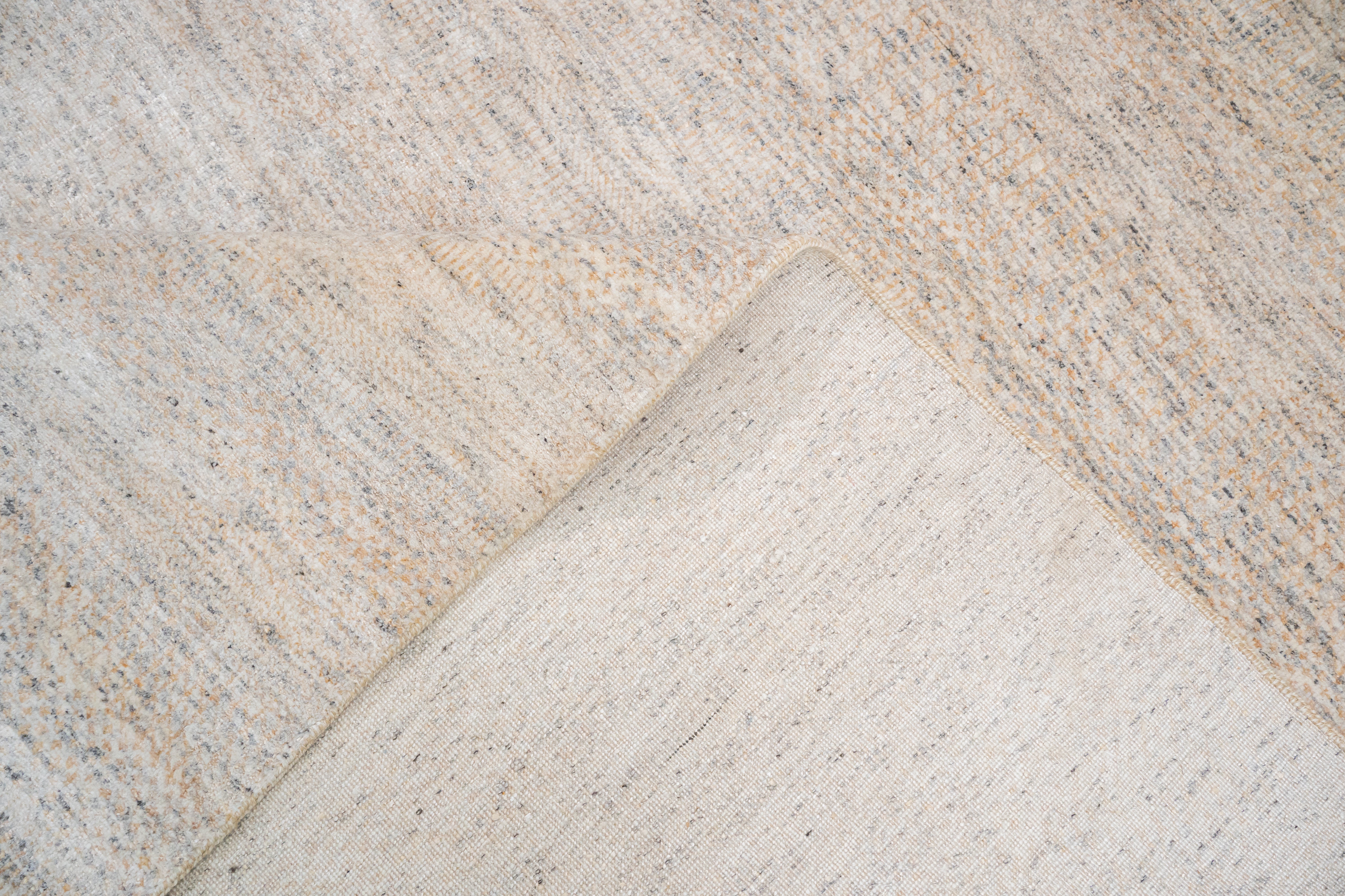 Handknotted Carpet DIA- 43 MCN,  Dark Vanilla & Platinum