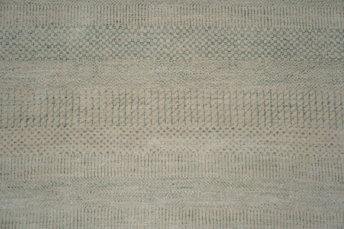 Handknotted Rug  DIA- 44 MCN Khaki & Nickel