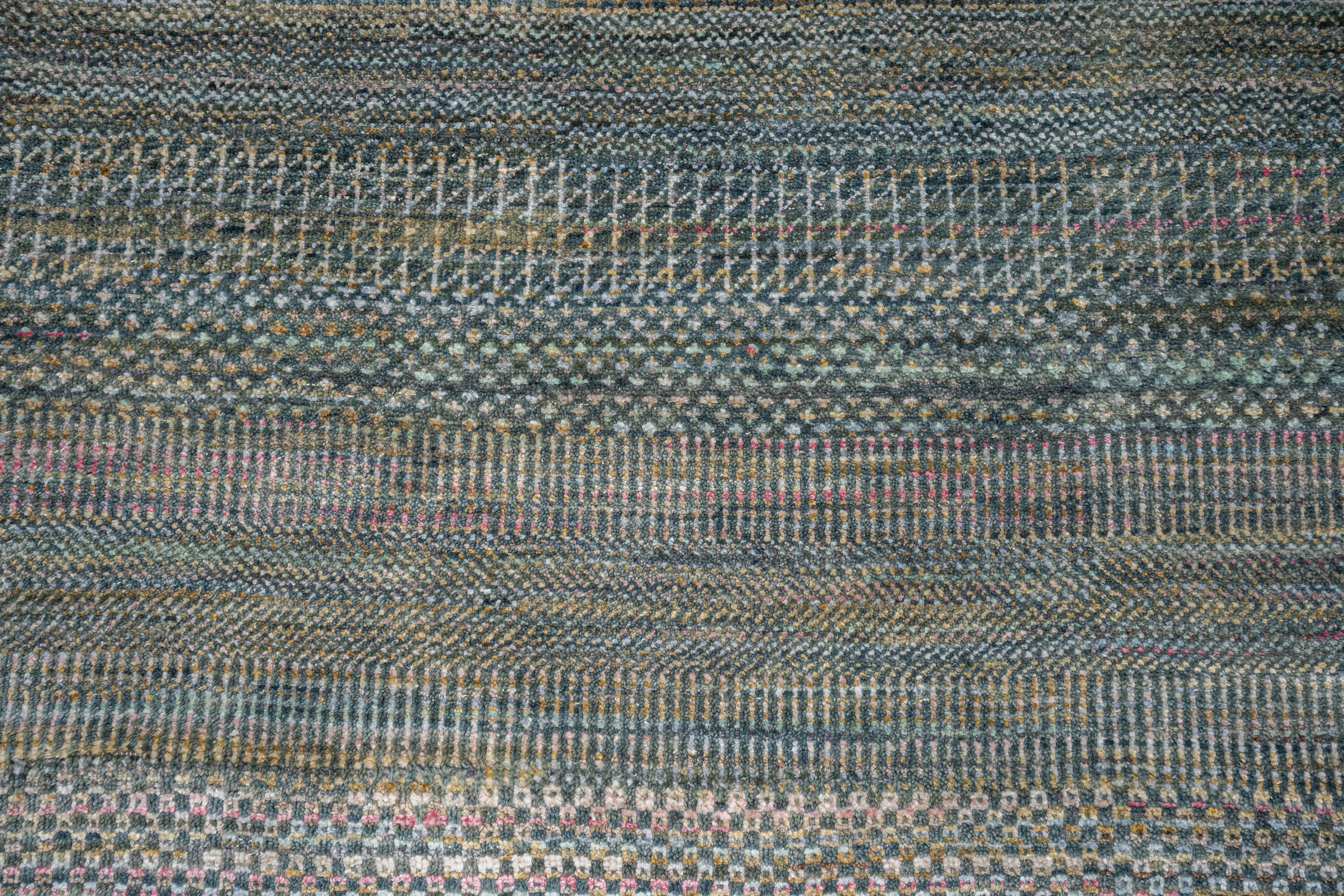 DIA - 440 MCN Cinza filipino e prata chinesa