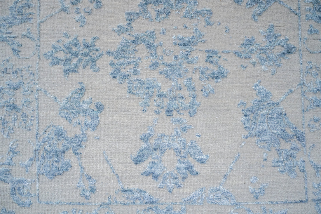 Handknotted Carpet DIA- 472 JK-A, Silver & Blue