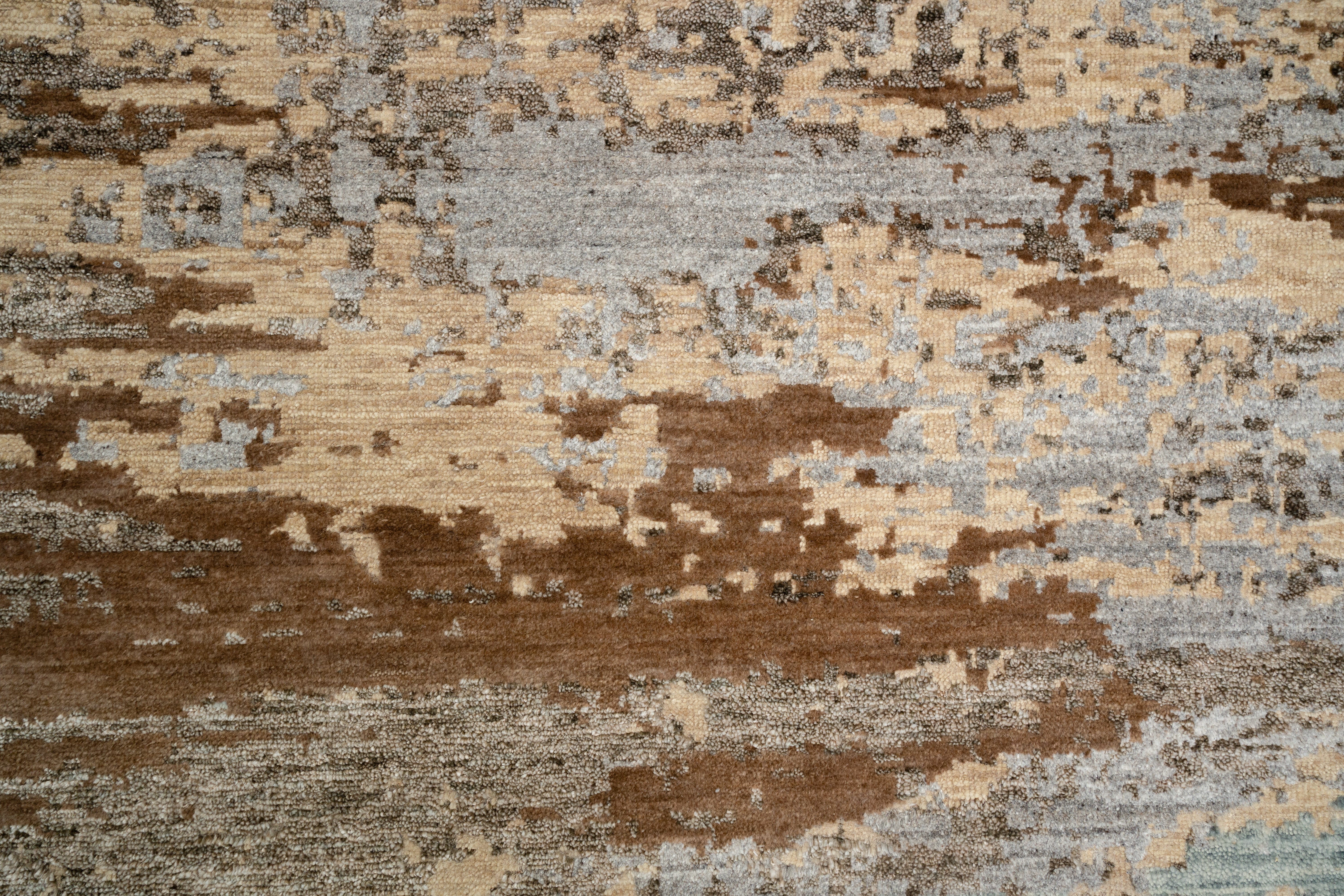 Handknotted Carpet DIA: 1527 FLOOR,  Tan, Café Noir & Sonic Silver