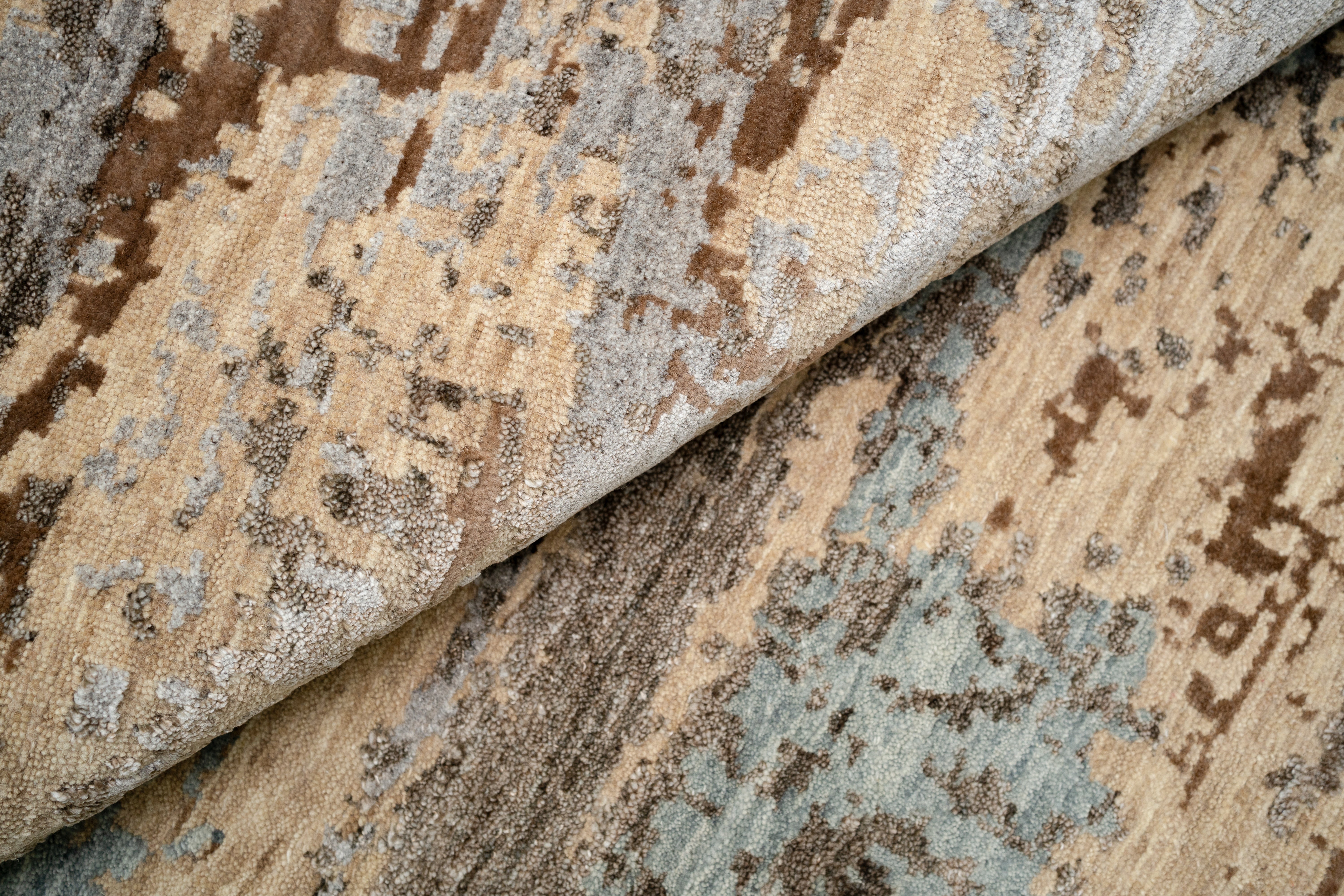 Handknotted Carpet DIA: 1527 FLOOR,  Tan, Café Noir & Sonic Silver