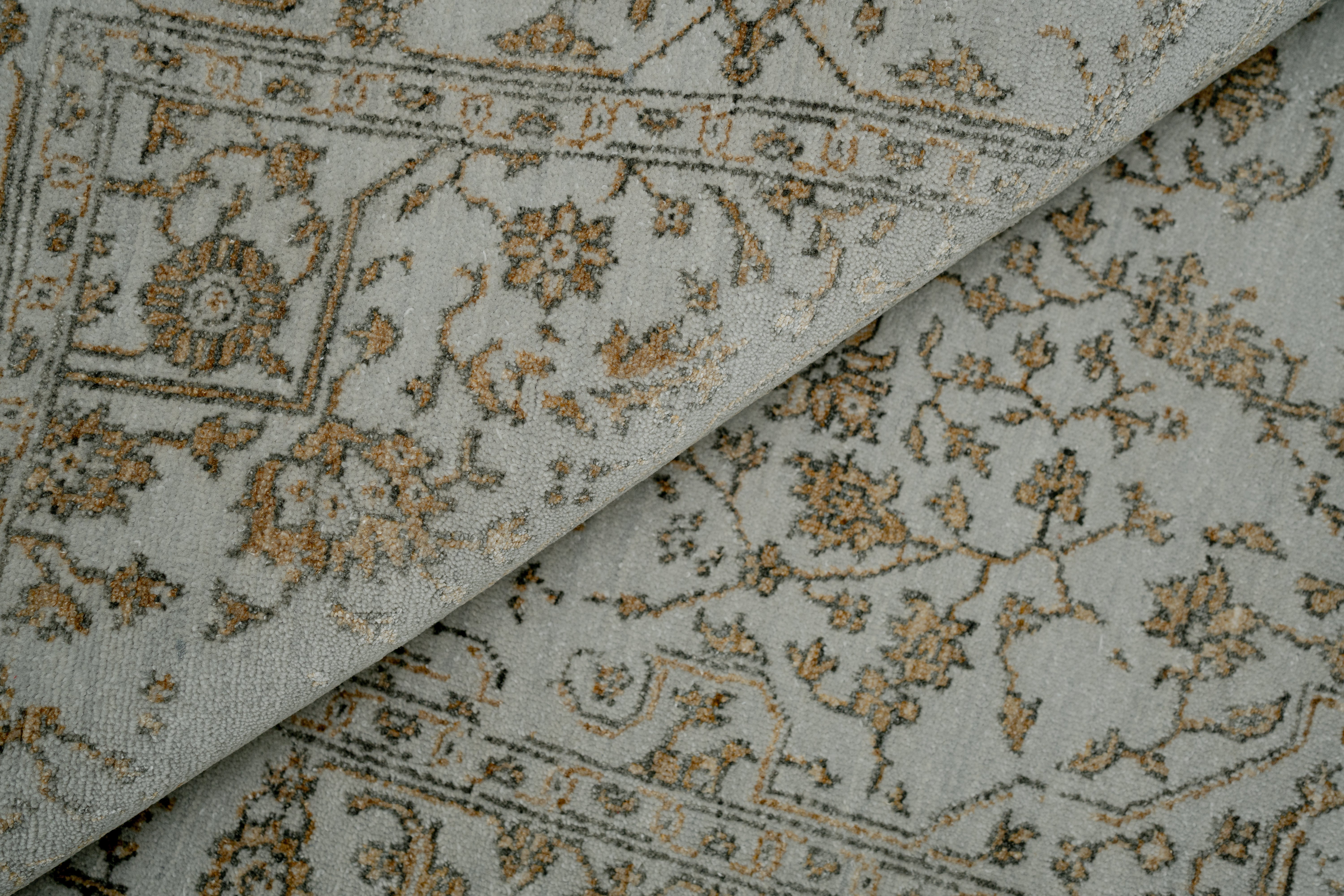 Handknotted Modern Carpet DIA- 1647 SERAPI