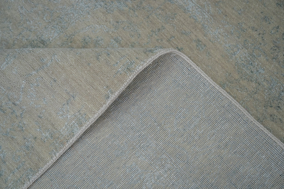 Handknotted Carpet DIA-520 VASE 3, Spanish Gray and Dim Gray