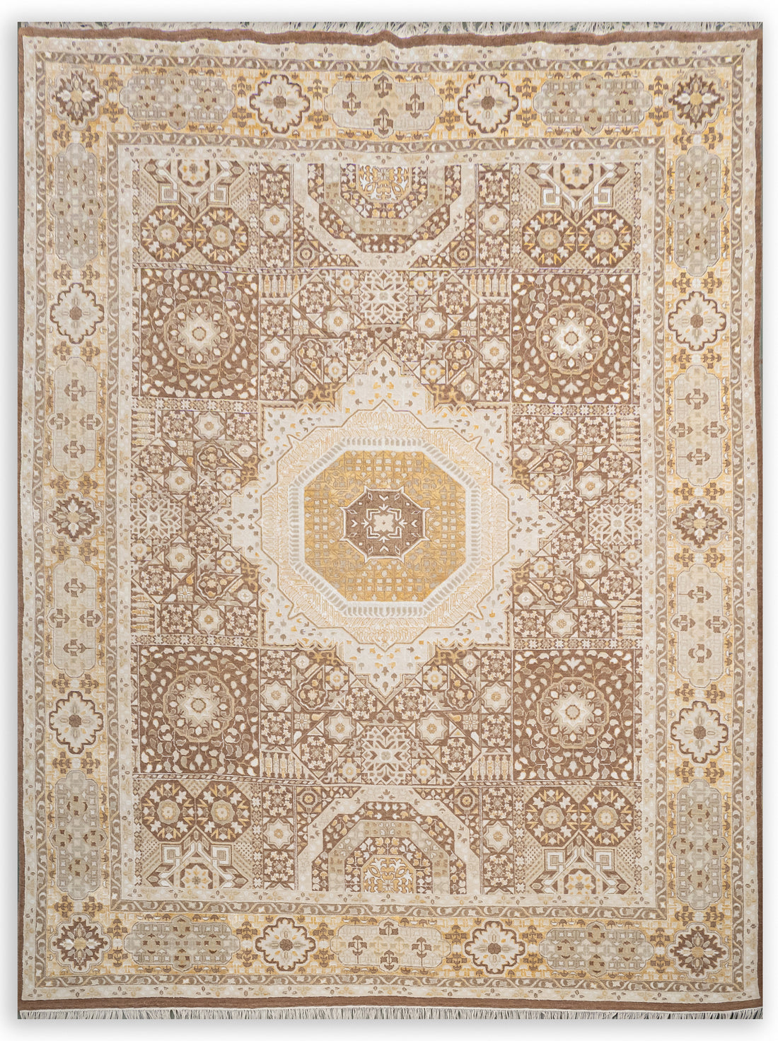 Handknotted Modern Carpets DIA- 57 MAMLUK Silver Pink, Raw Umber, Fawn & Vanilla