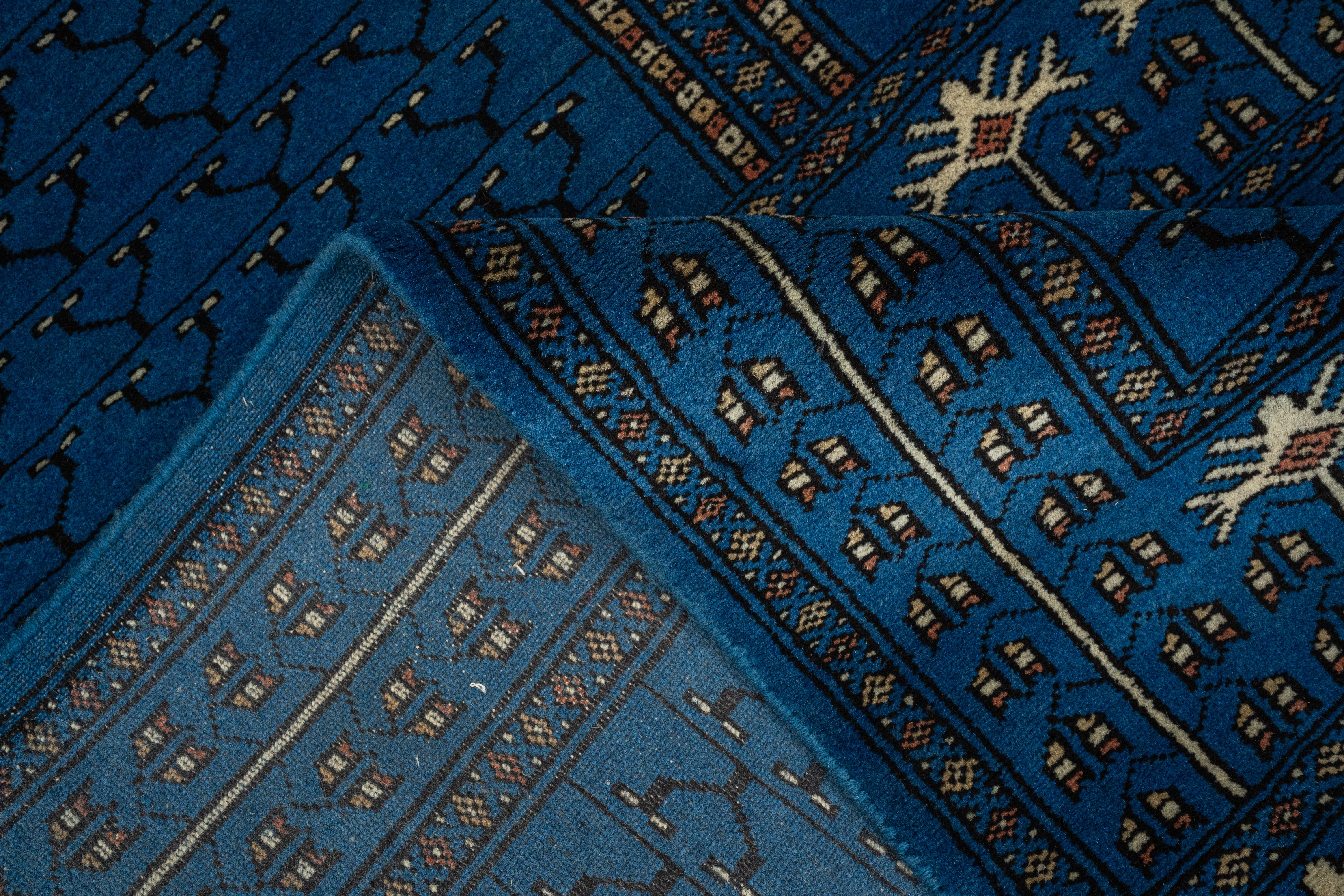 Handknotted Modern Carpet DIA- 602