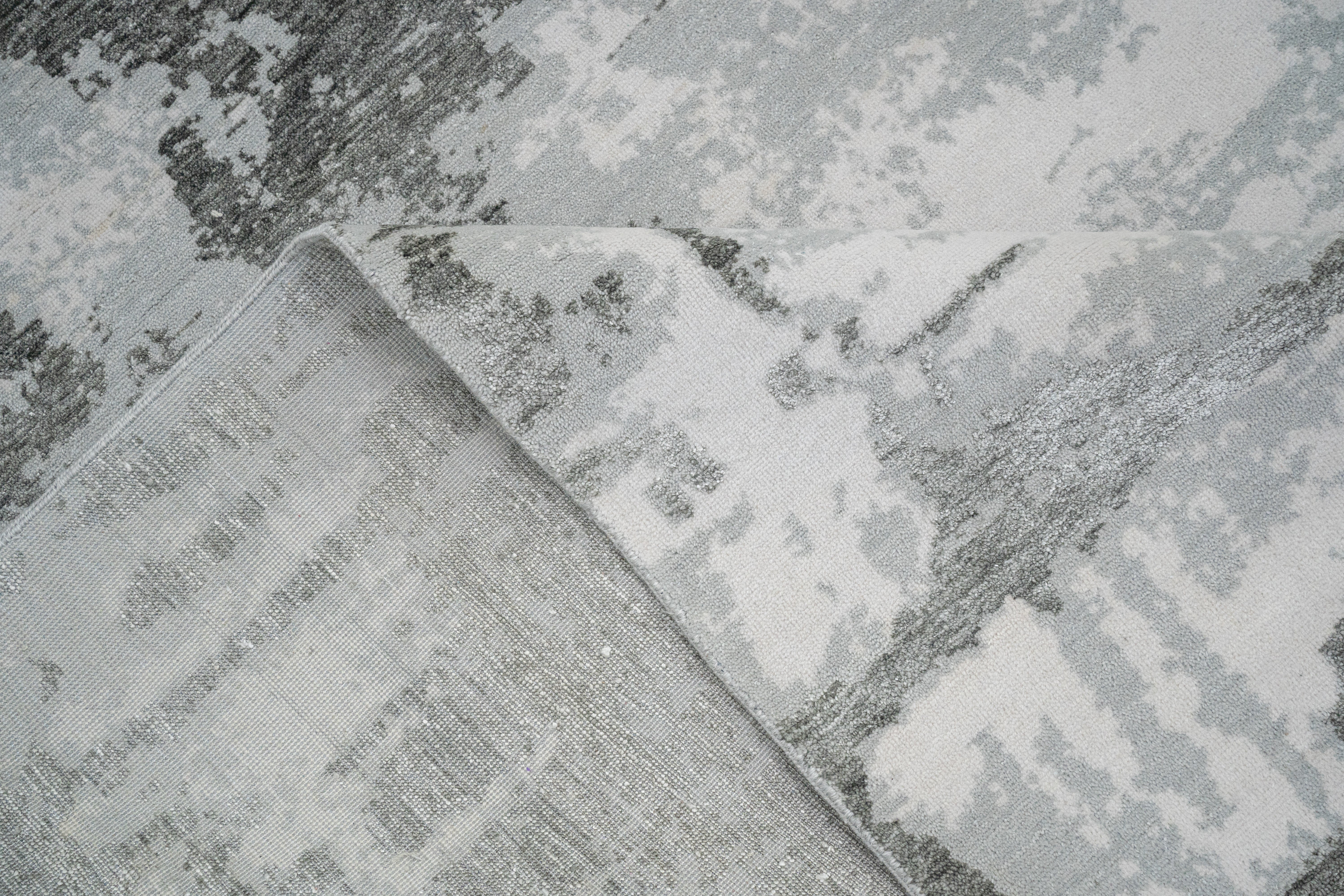 Abstract Handknotted Carpet  DIA- 65 GALAXY 23, Argent, Black Olive & Quick Silver