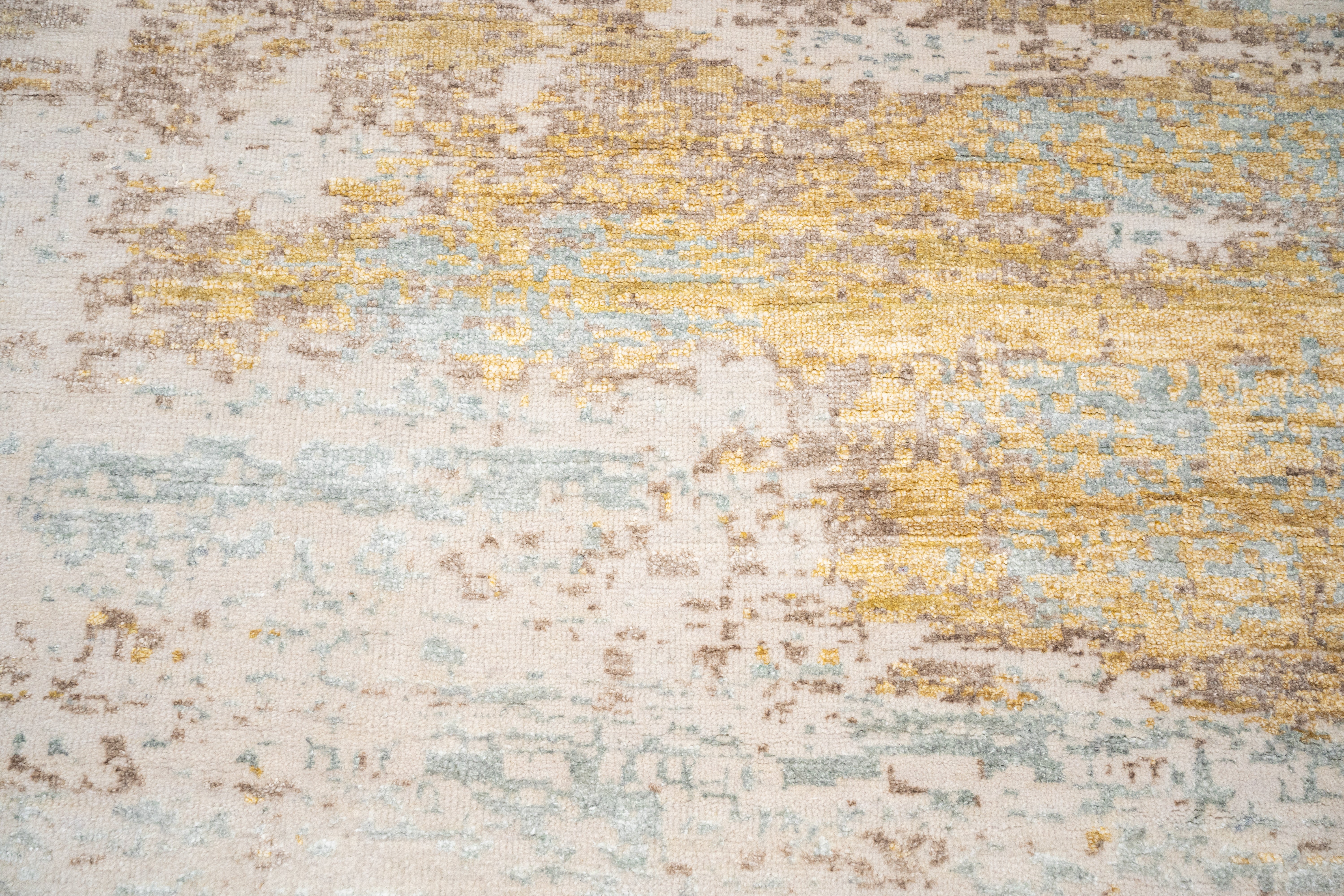 Handknotted Carpet, DIA: 671 DC- FLOOR, Super White Mix