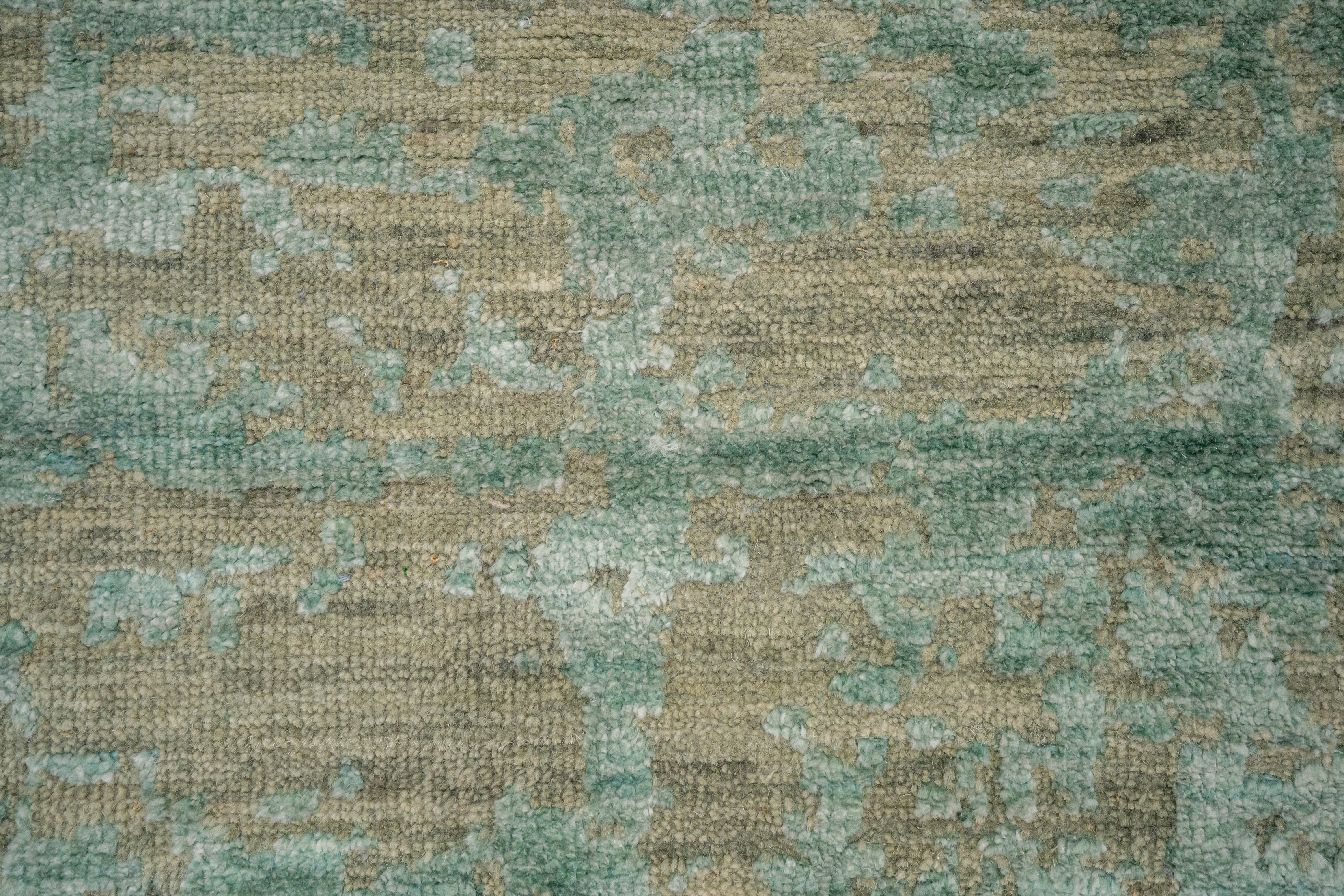 Handknotted Carpet DIA- 702 CHECK, Sage & Axolotl