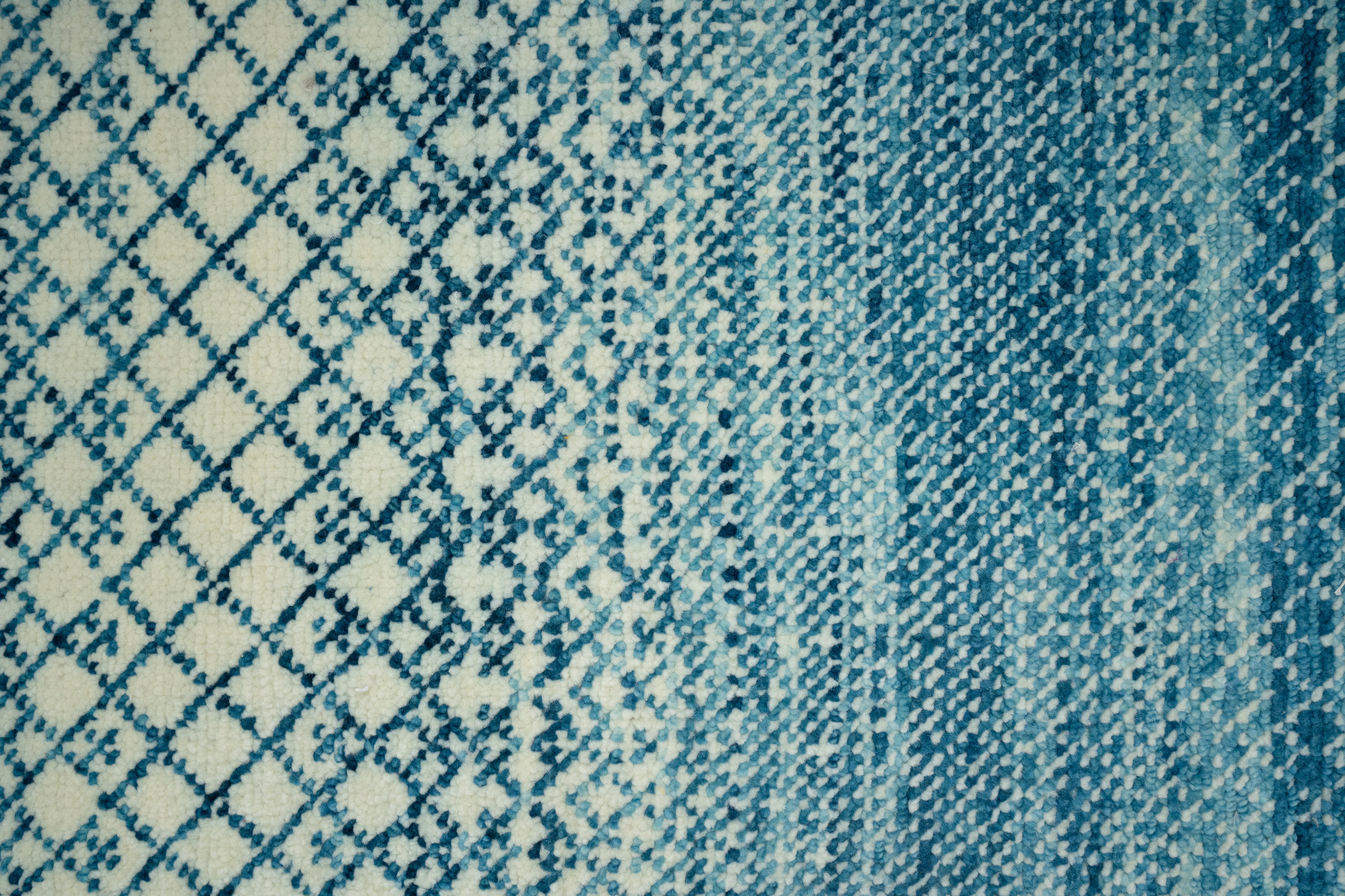 Handknotted Carpet DIA- 705 DCM