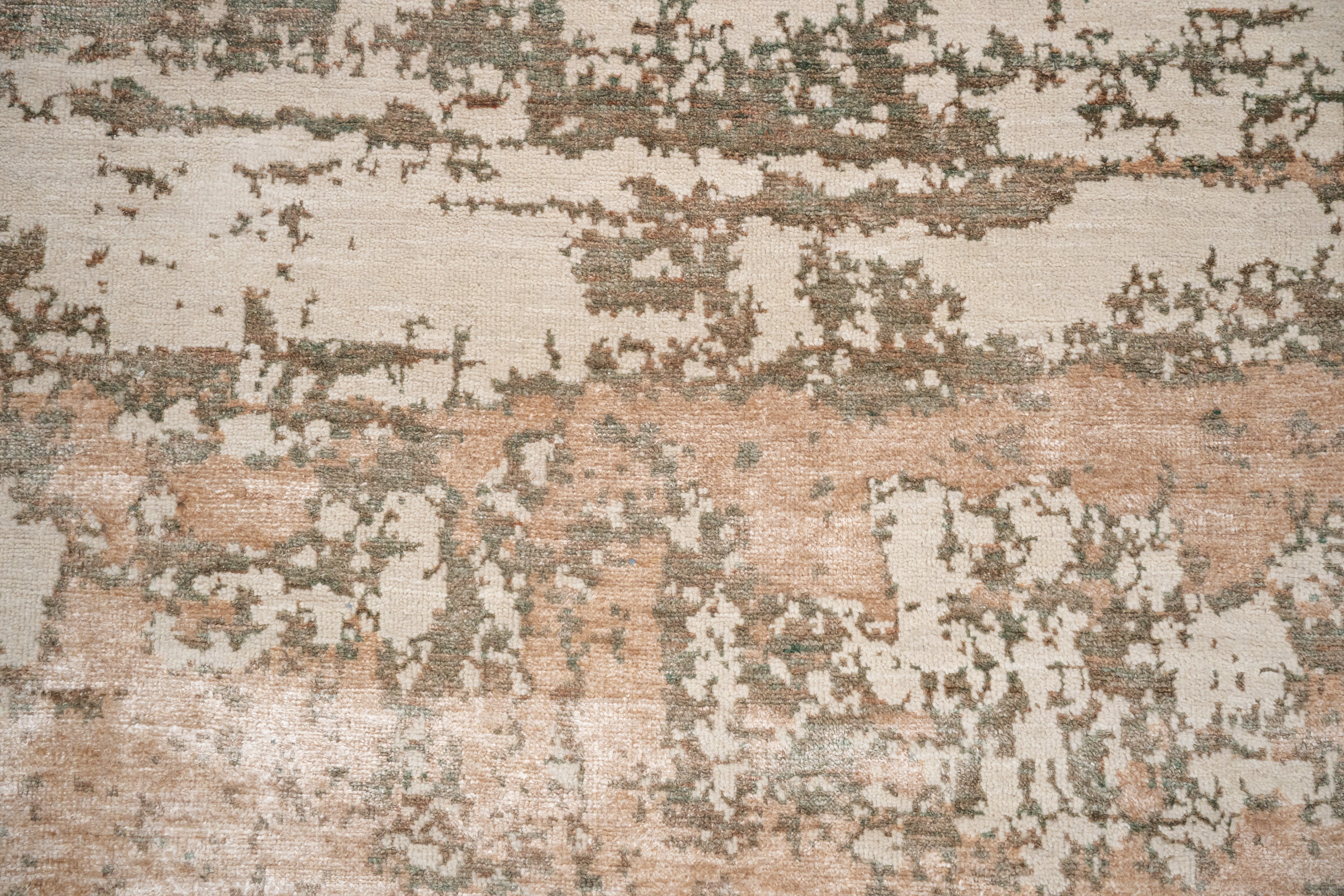 HandKnotted Abstract Carpet DIA- 738 GALAXY 23 Dust Storm, Light Taupe & Umber