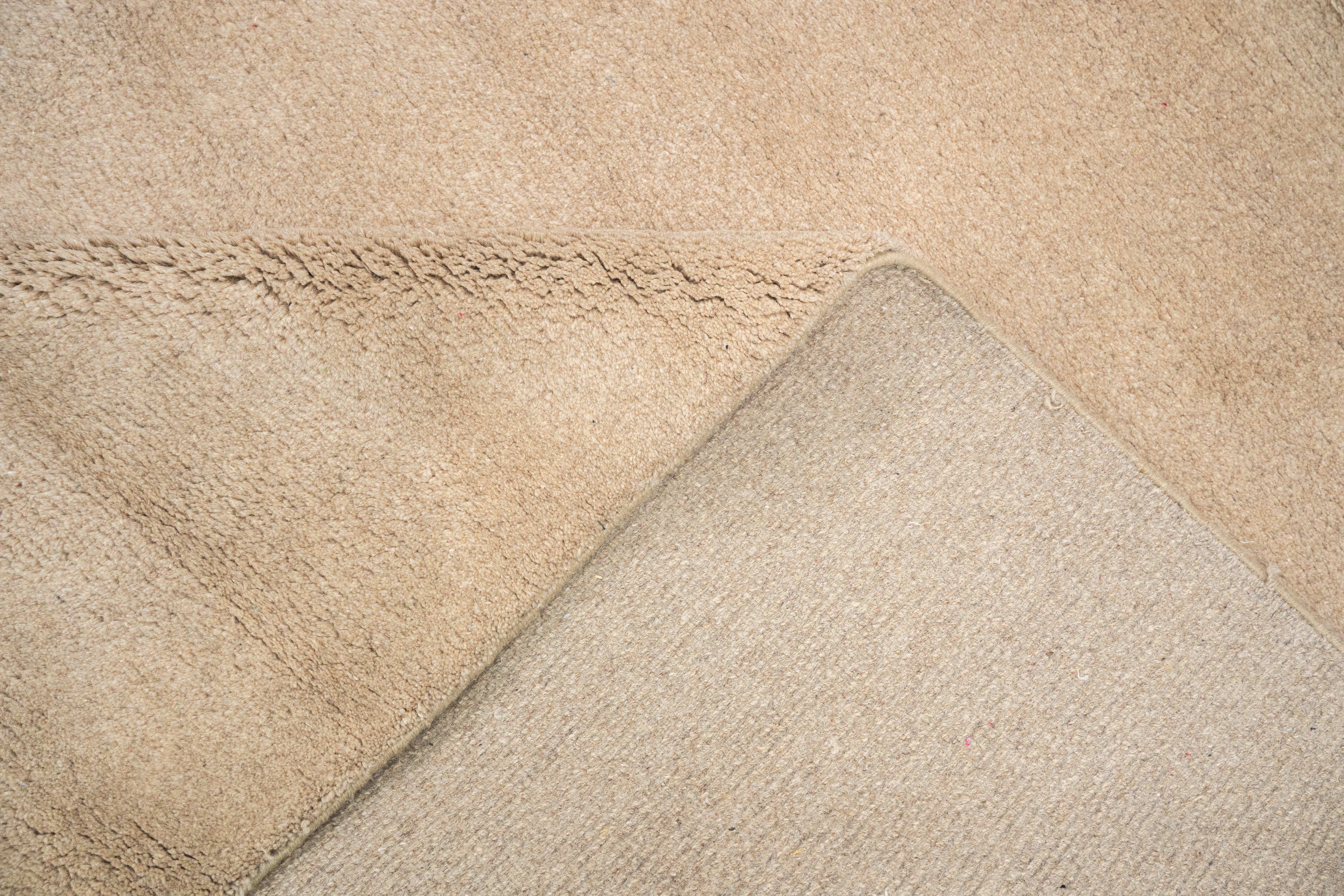 Handknotted Carpet DIA- 744 PLAIN