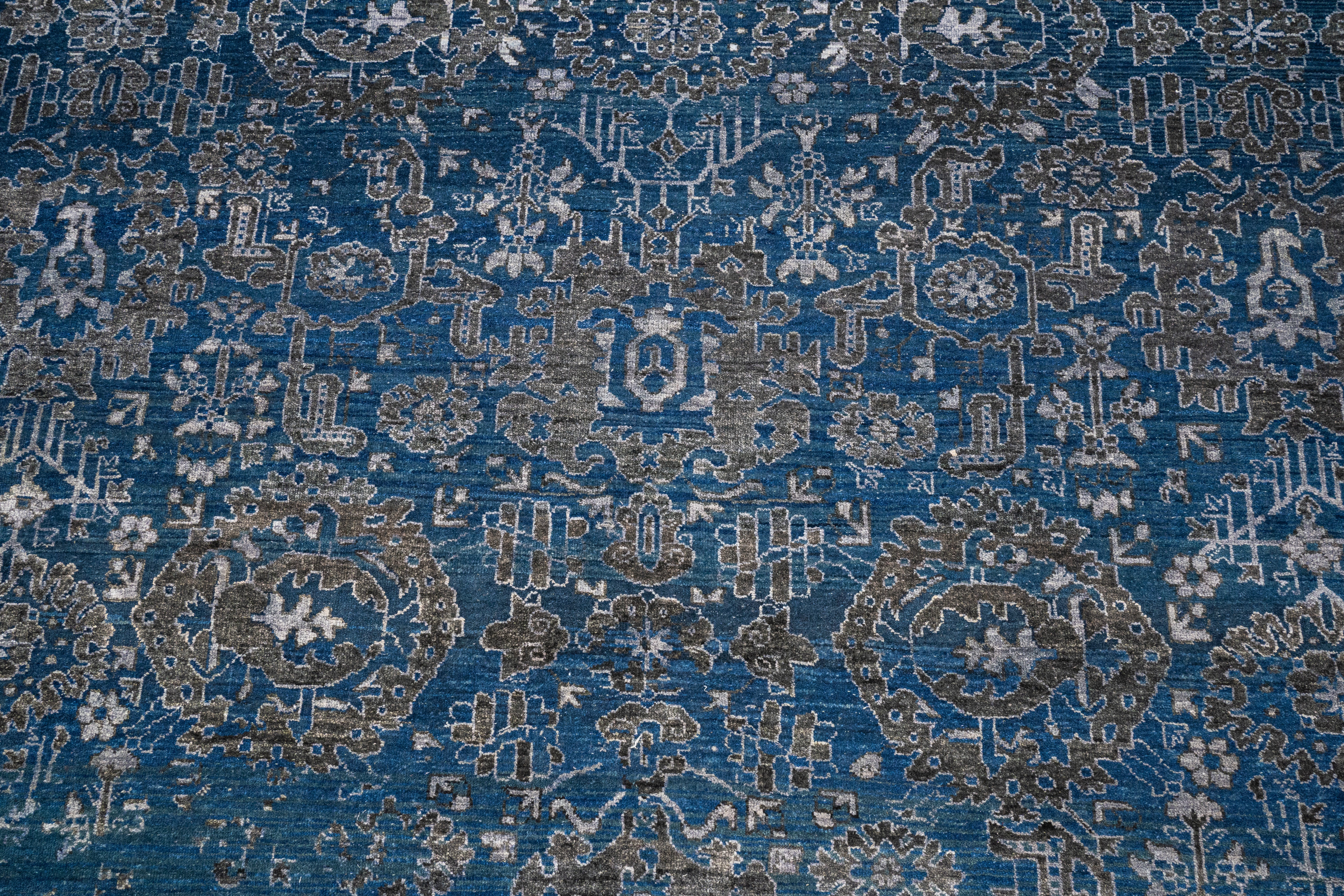 Handknotted Carpet, DIA: 759 VASE 12, J.Blue & Black