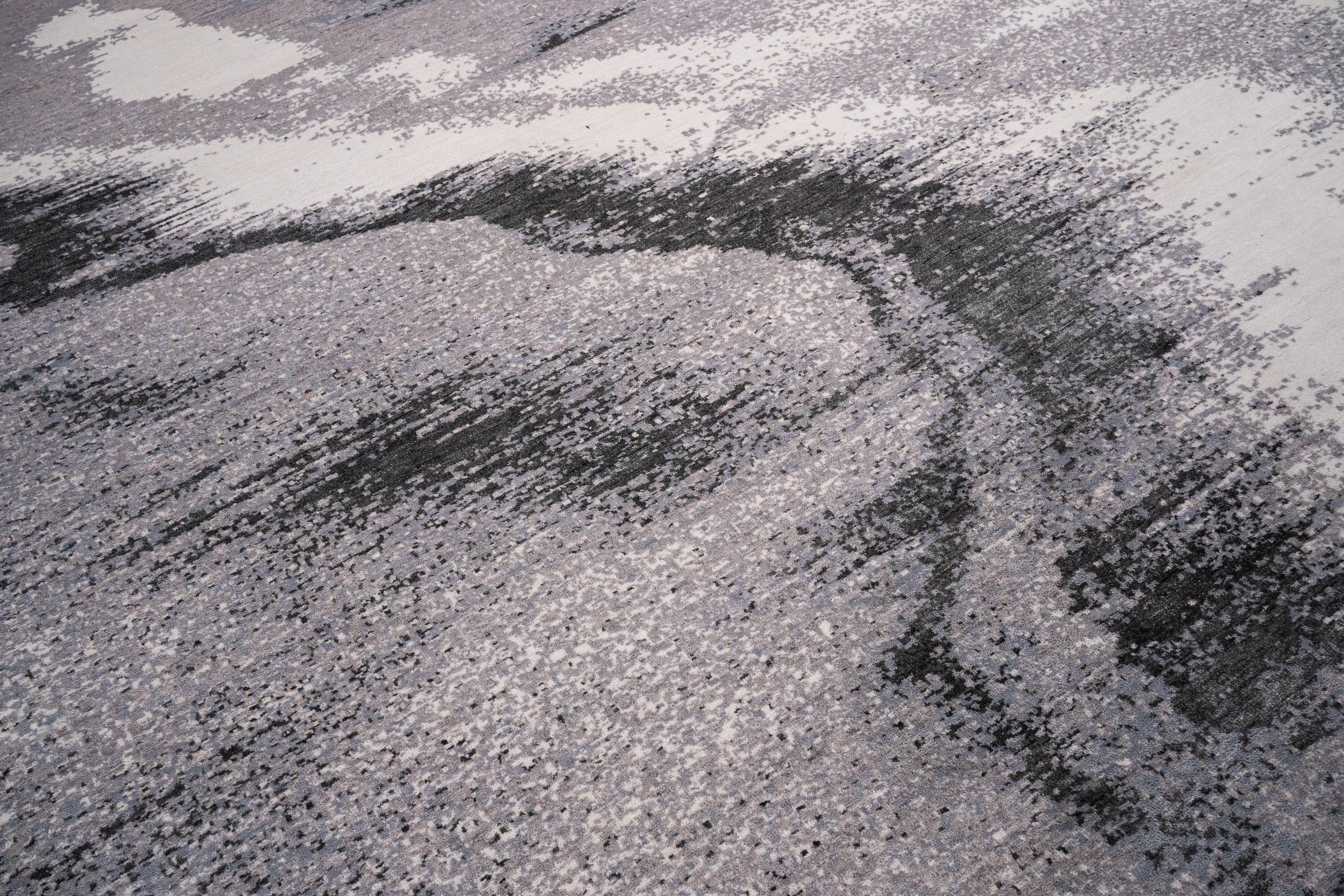 Abstract Design  Handknotted Carpet DIA - 789 GALAXY- LE, Platinum, Onyx, Manatee