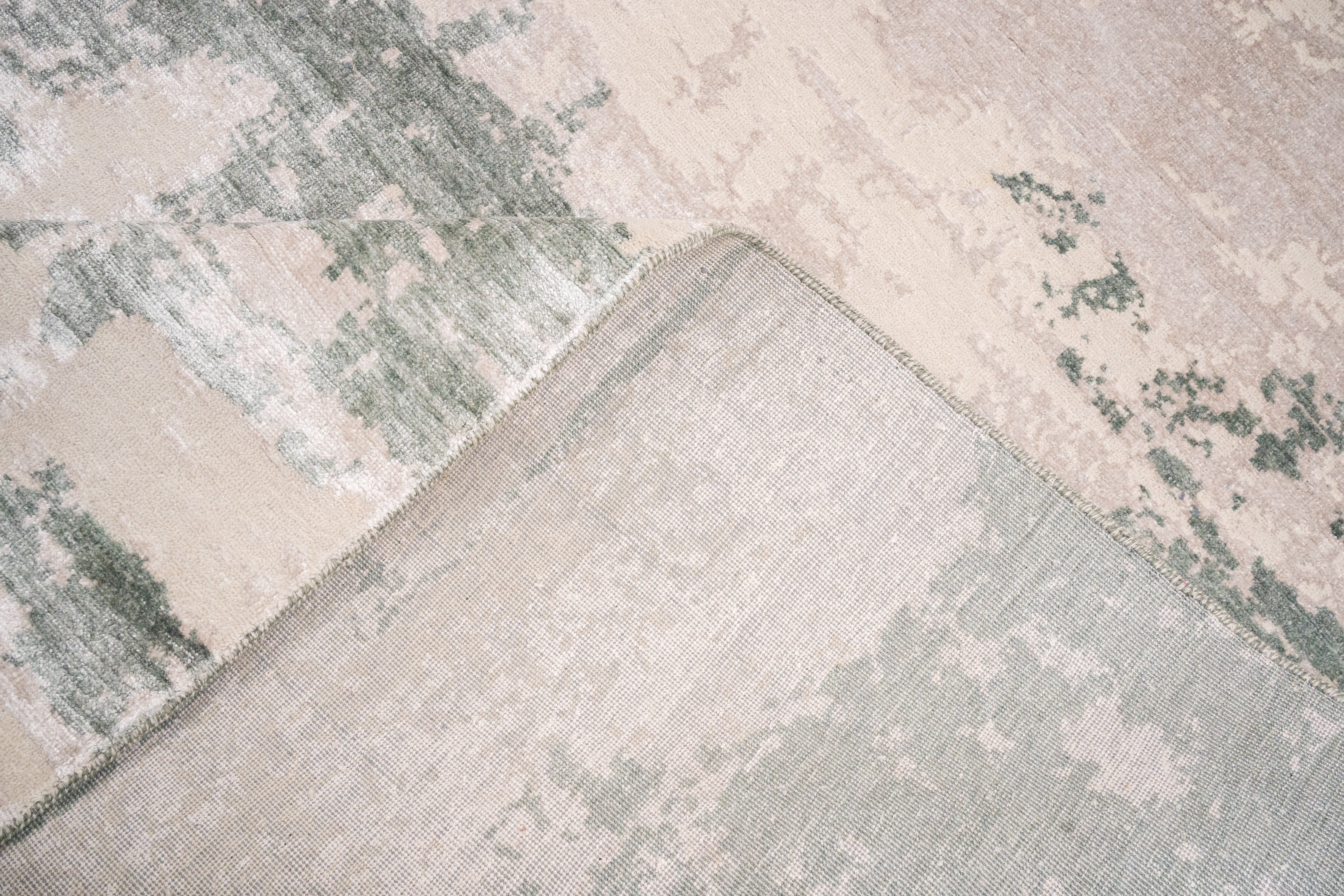 Abstract Design  Handknotted Carpet DIA - 790 GALAXY 23, Pale Silver & Granite Gray