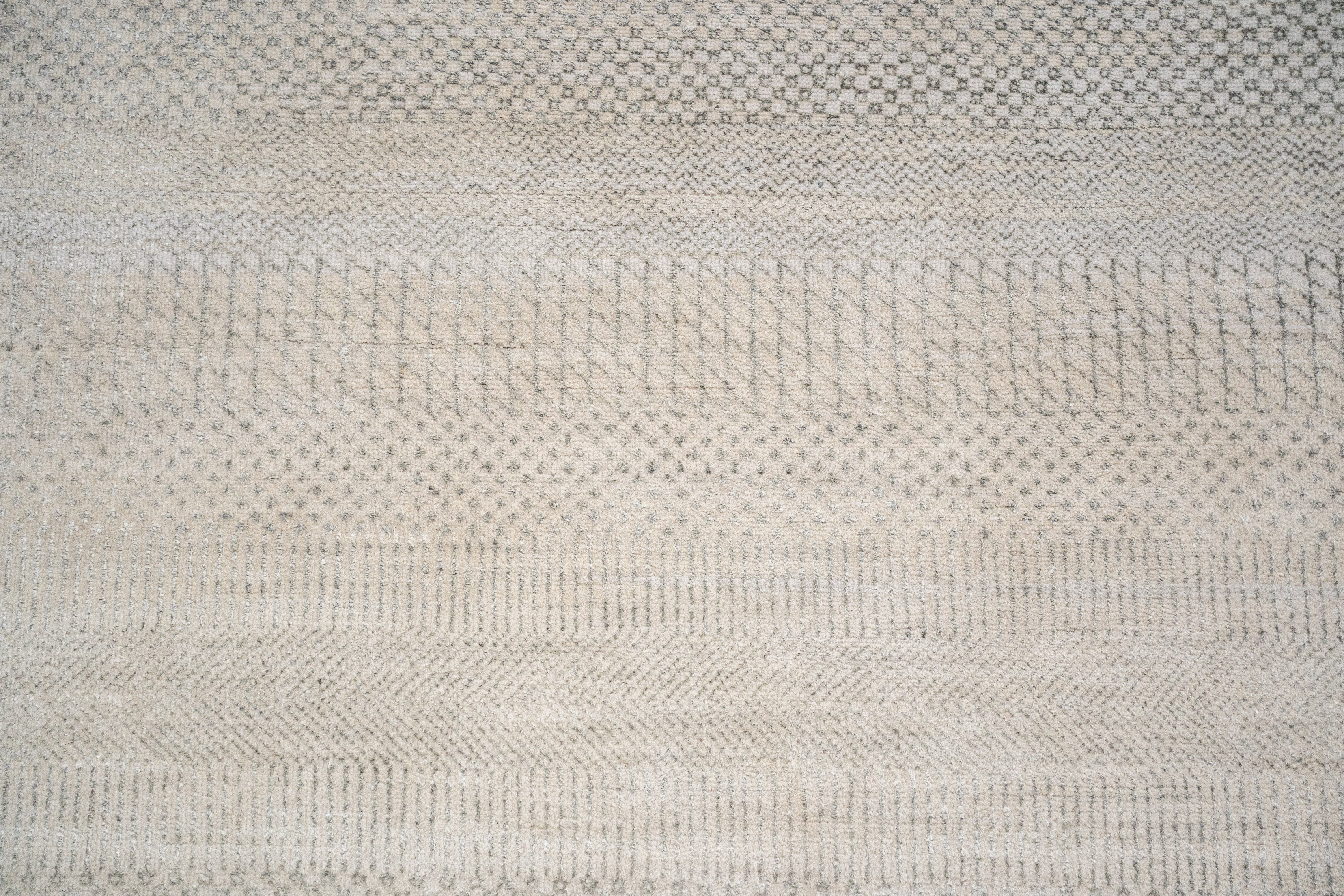 DIA - 795 MCN Platinum e Cinza Médio