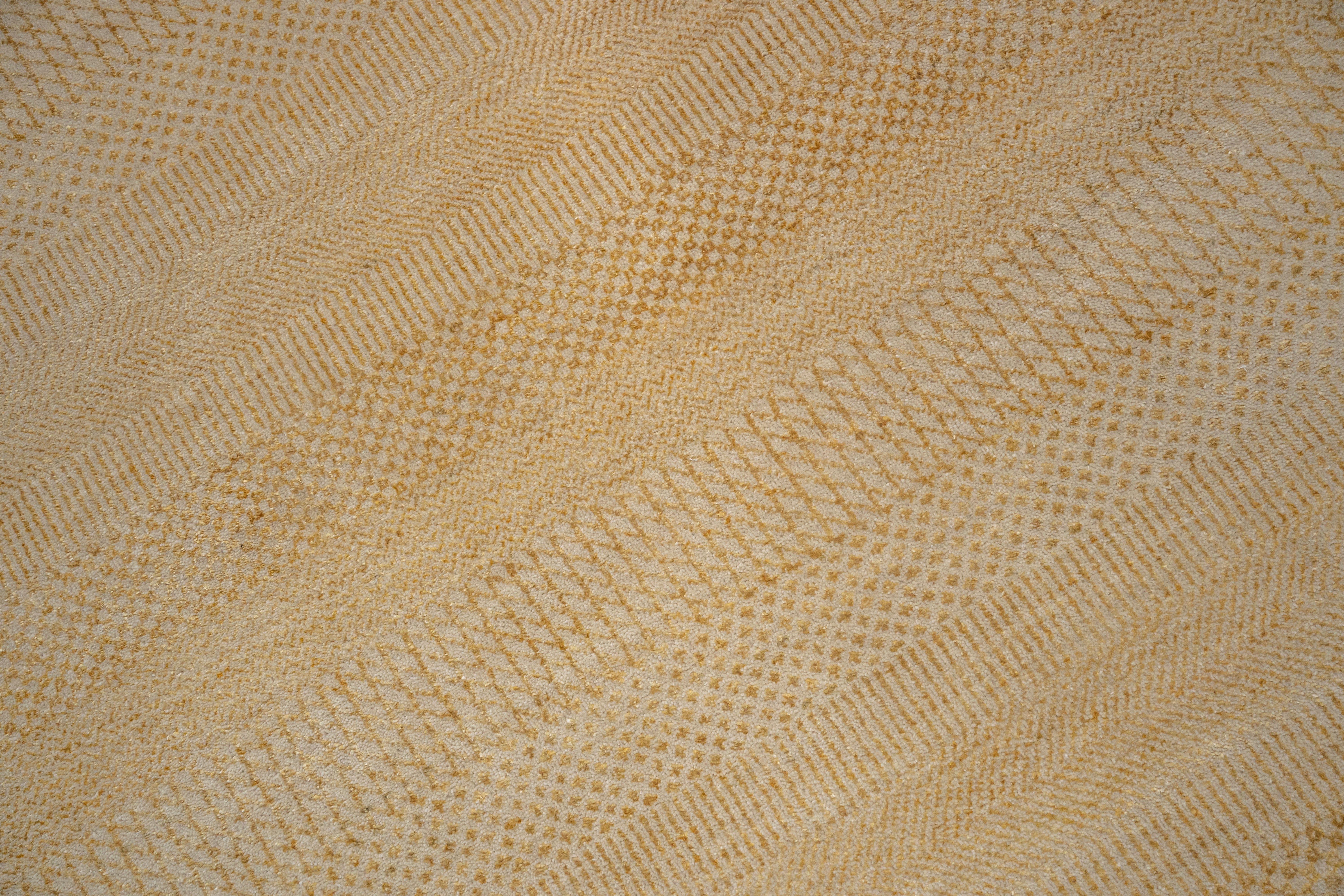 Handknotted Rug  DIA- 81 MCN Pastel Ivory & Gold