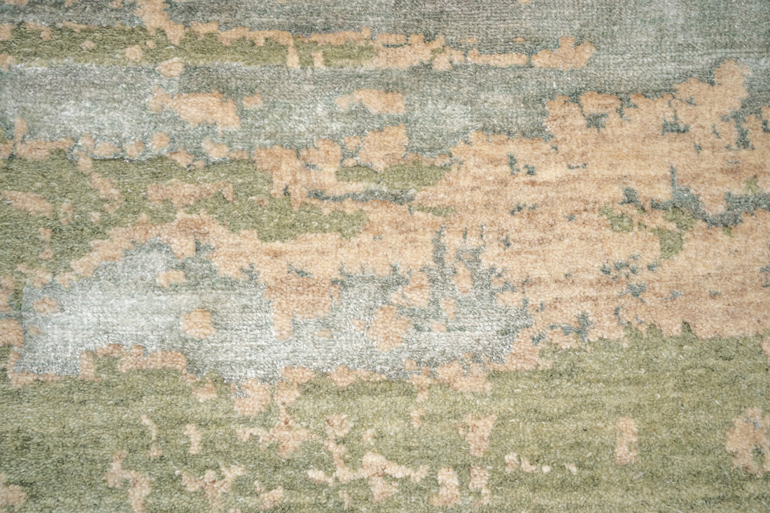HandKnotted Runner Rug DIA- 835 GALAXY 23, Ivory & Green