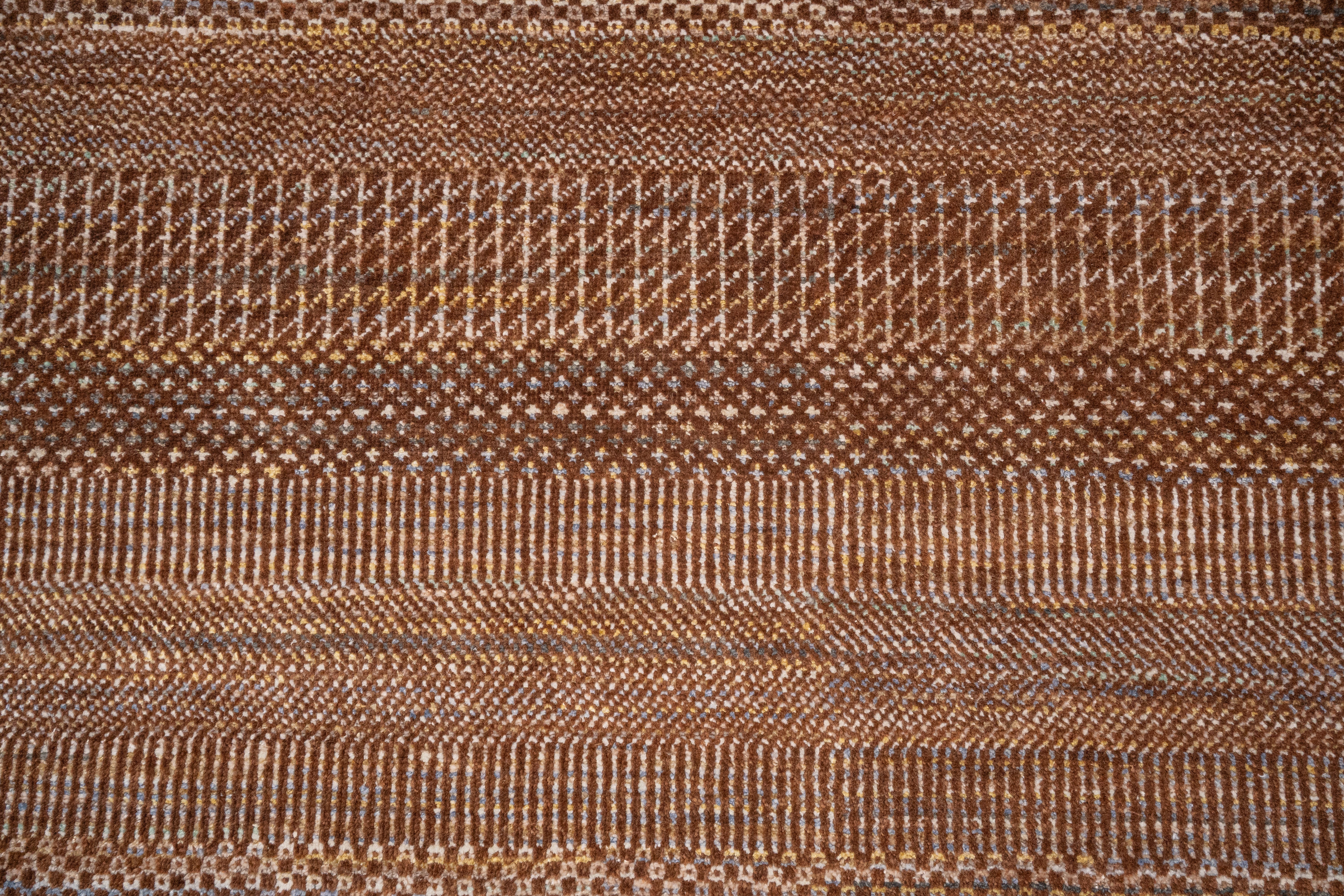 Handknotted Carpet, DIA: 842 MCN, Brown-Nose & French Beige