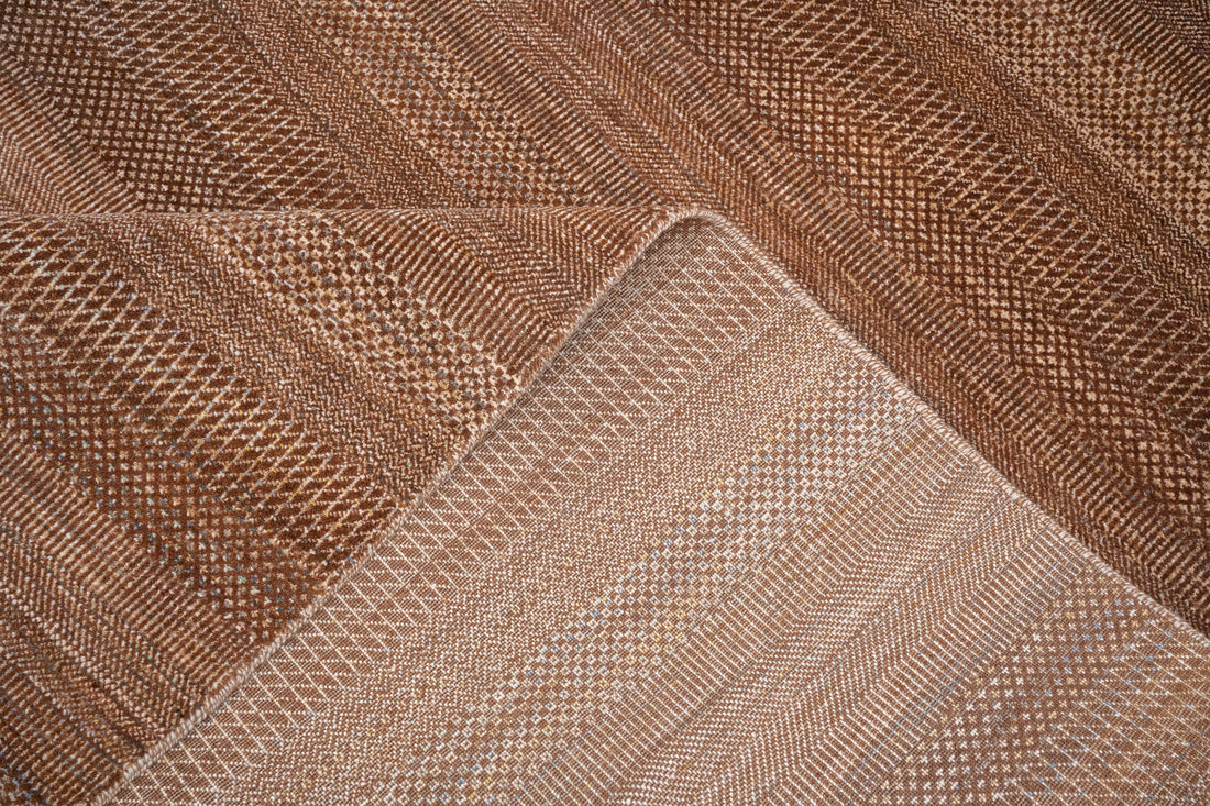 Handknotted Carpet, DIA: 842 MCN, Brown-Nose & French Beige