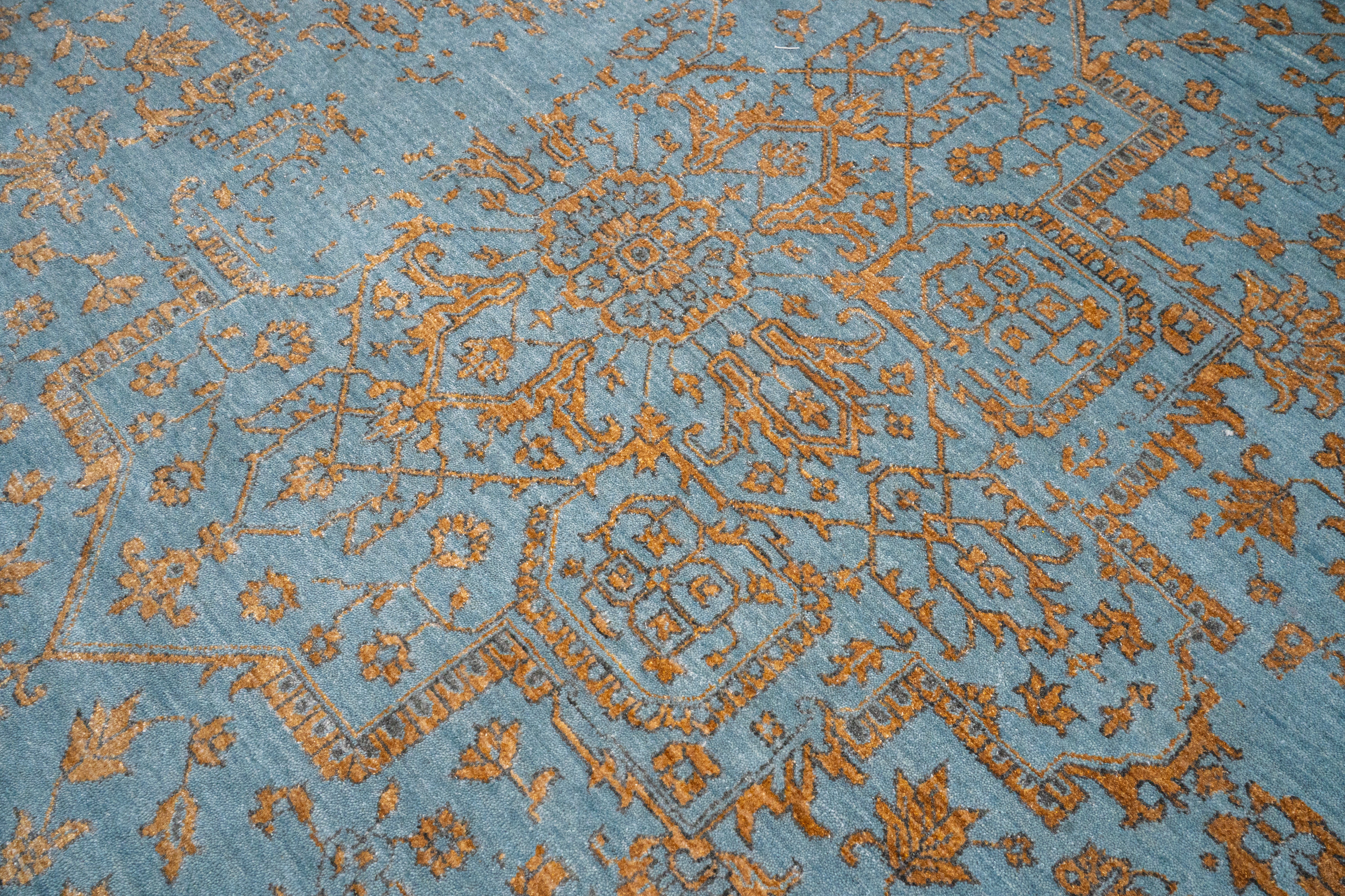 Handknotted Rug  DIA- 846 SERAPI, Denim Blue & Gold