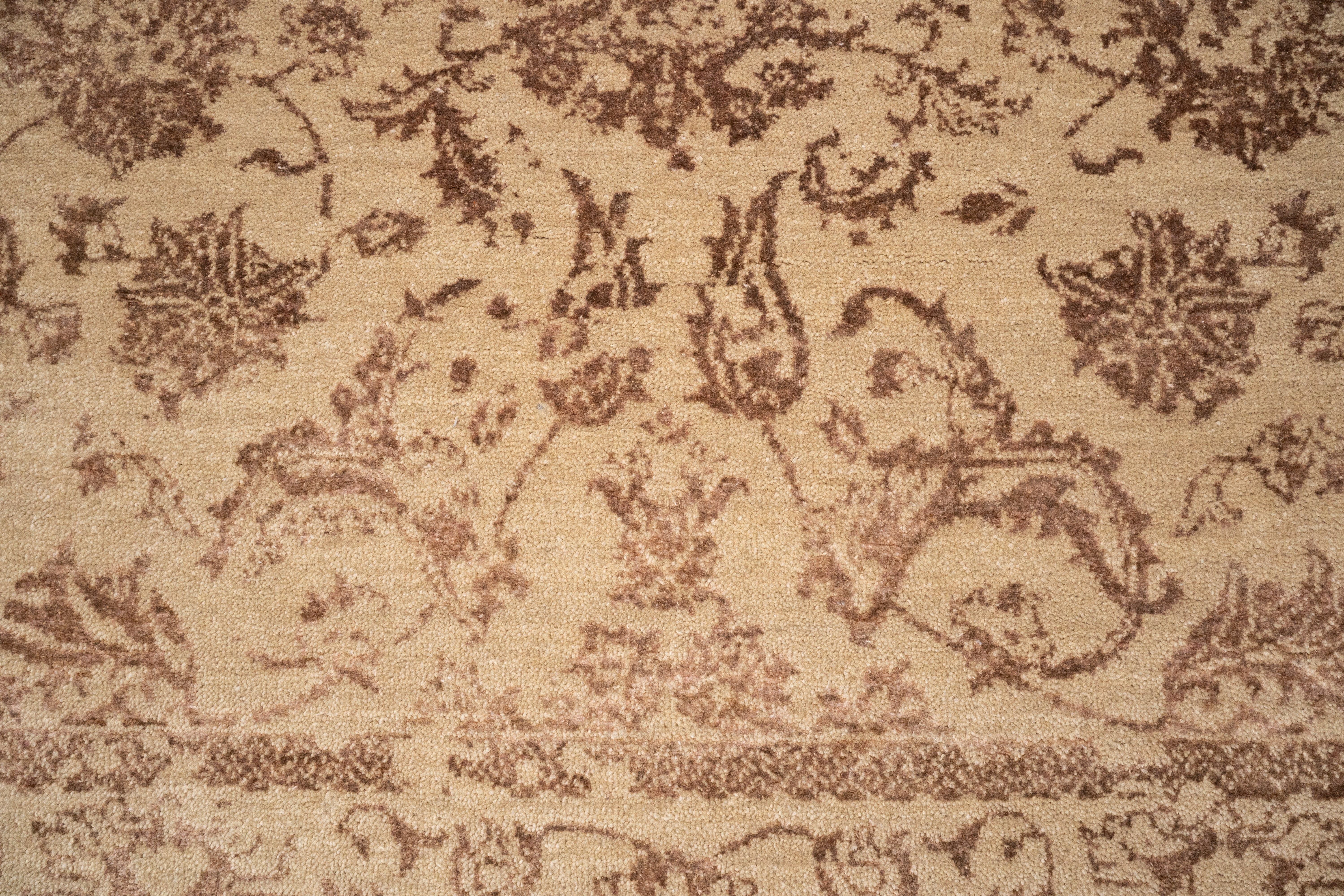 Handknotted Carpet DIA- 852 JK-A, Desert Sand & Café Au Lait