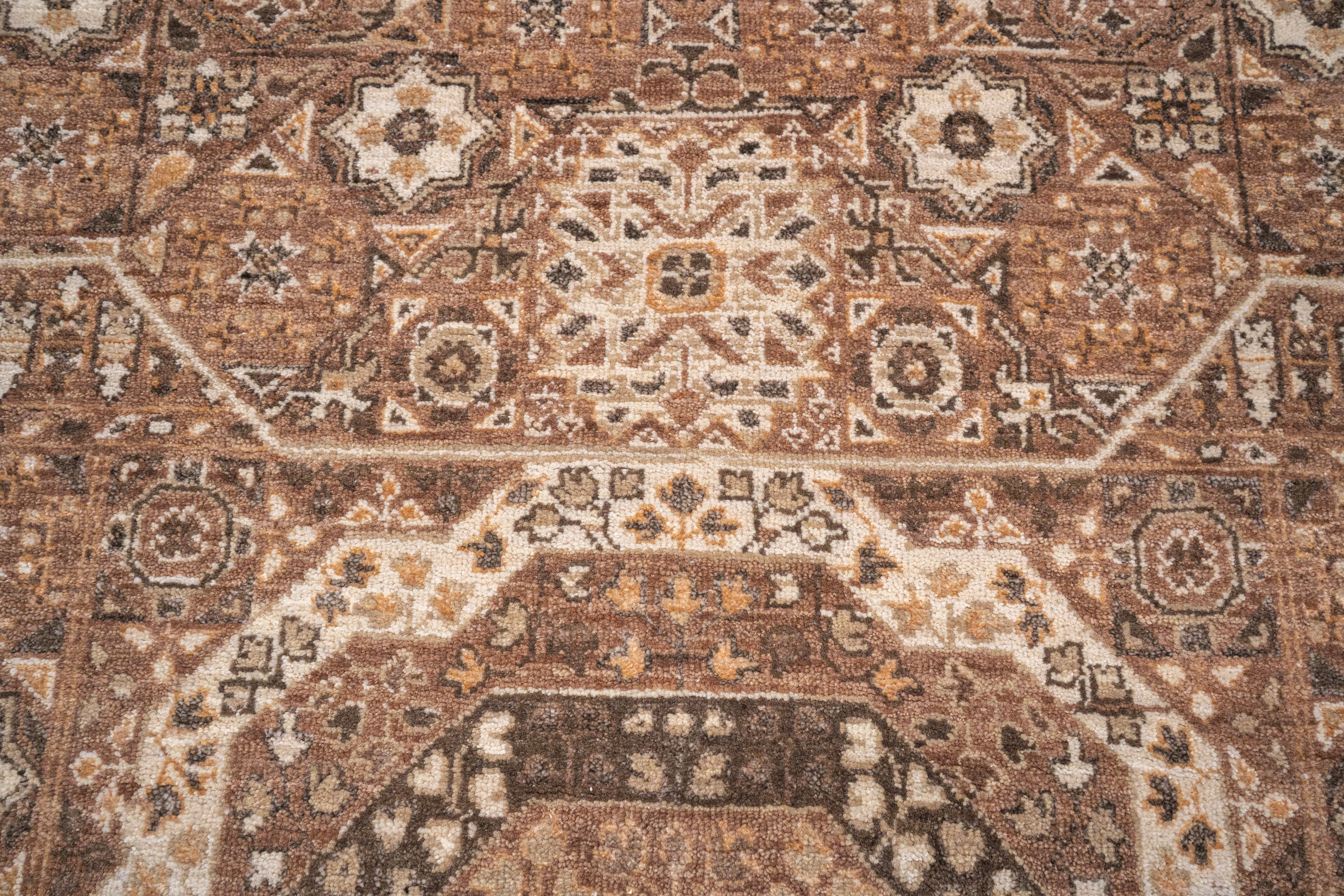 DIA- 860 MAMLUK Renda antiga, camurça e cinza claro