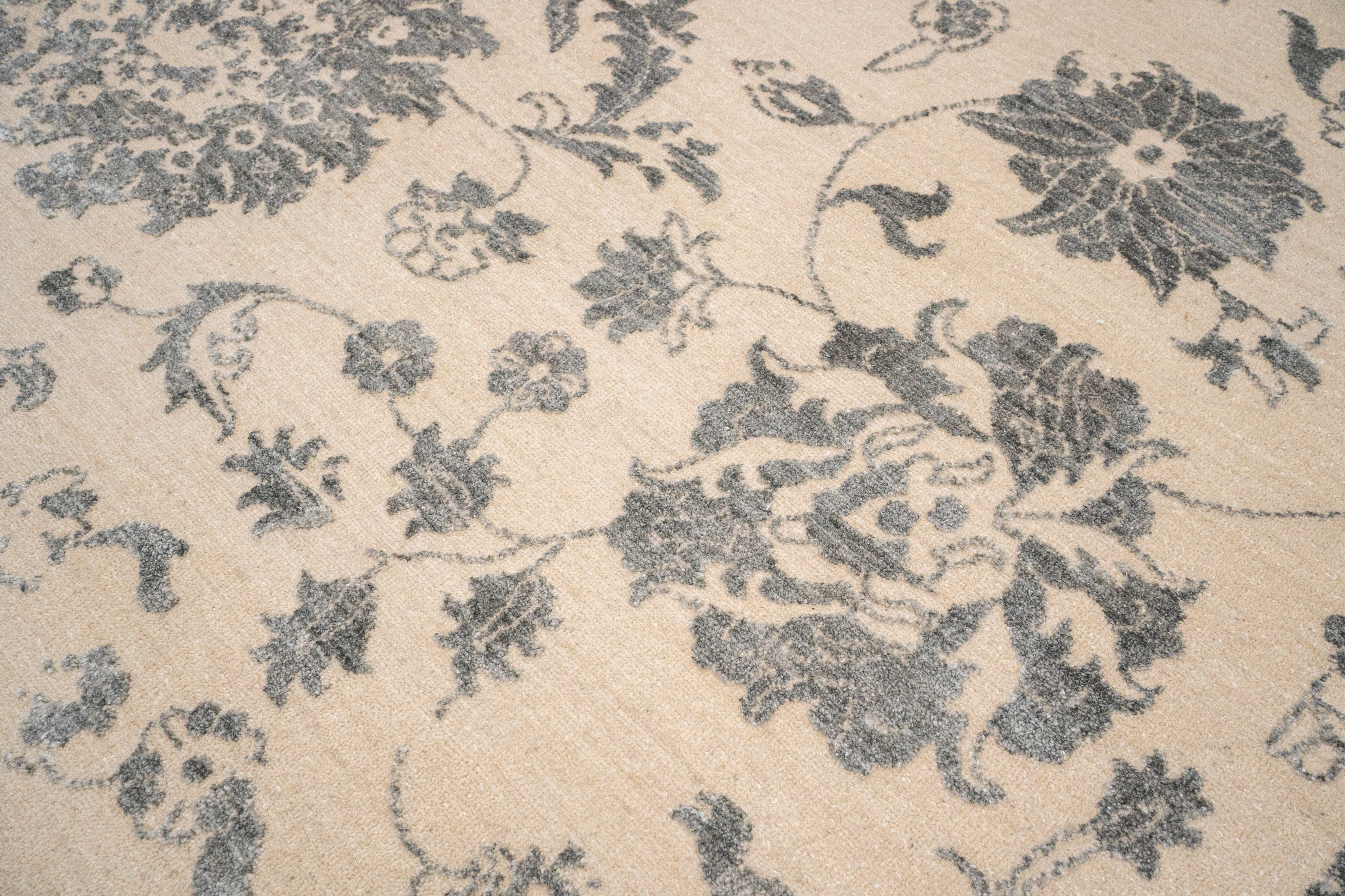 DIA- 861 Noor-e-Nazakat- Baunilha Escuro e Cinza Granito