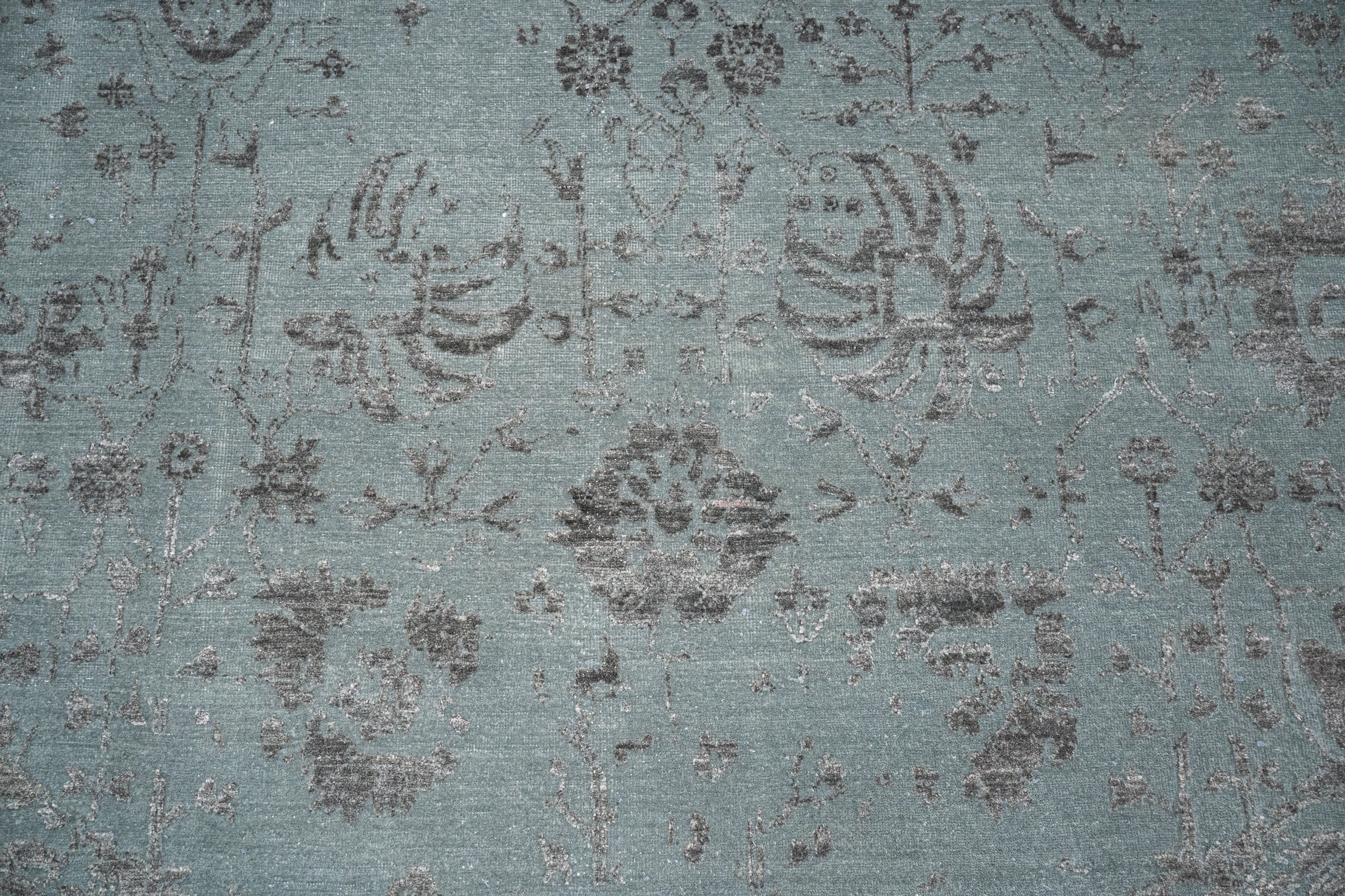 Handknotted Rug  DIA- 869 VASE 3, Denim Blue & Black