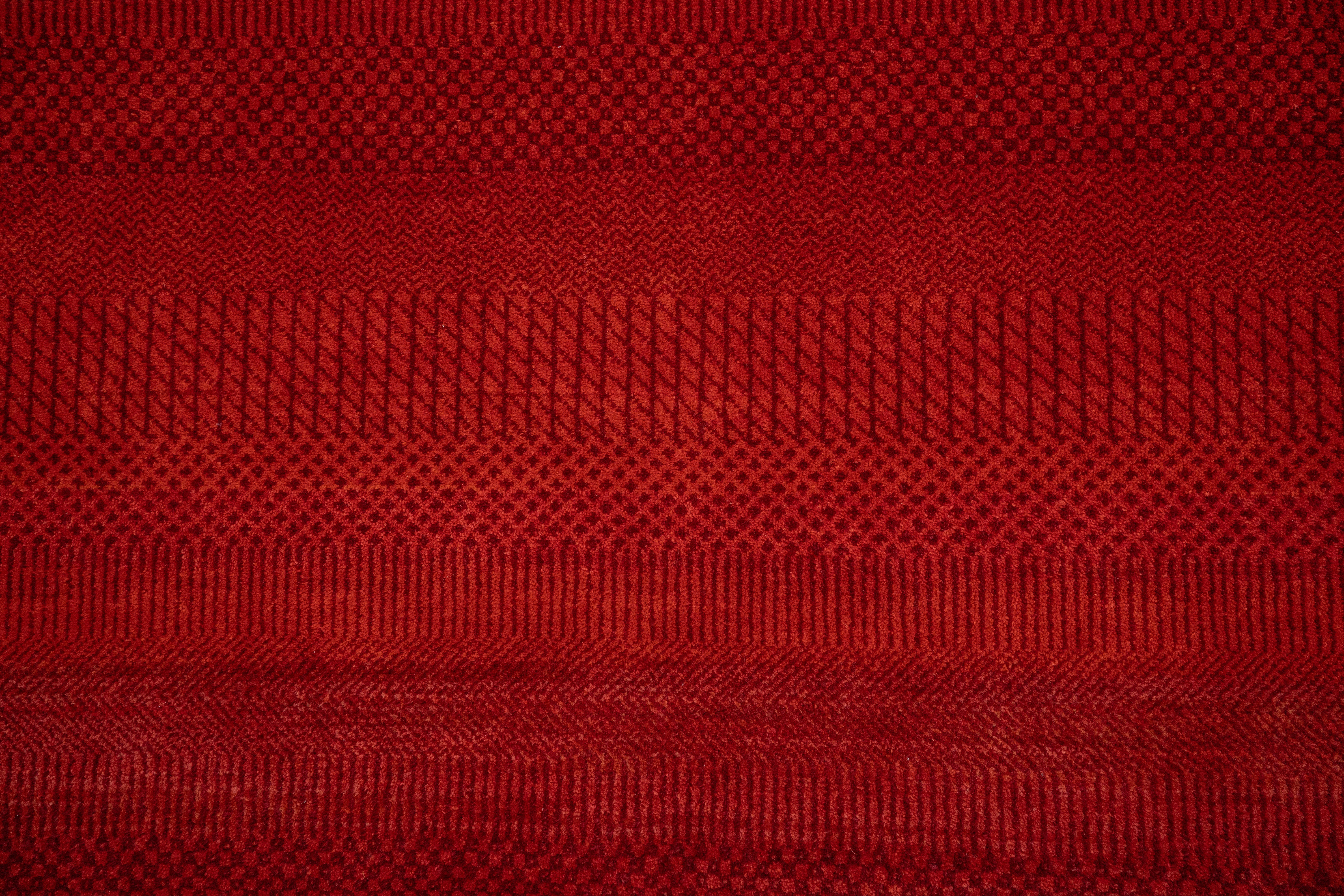 Handknotted  Rug DIA- 882 MCN,  Rust & Red