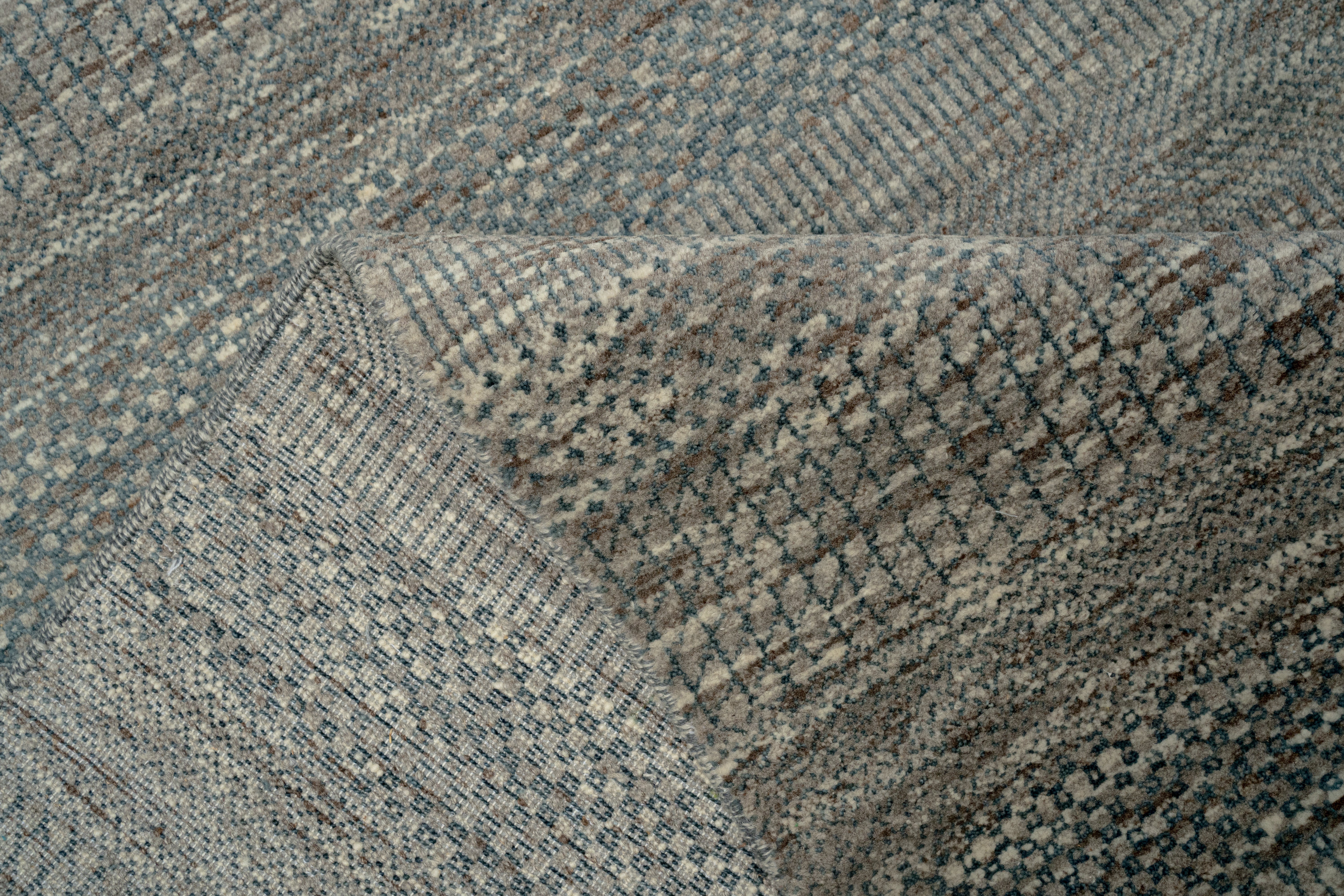 Handknotted Carpet DIA- 1585