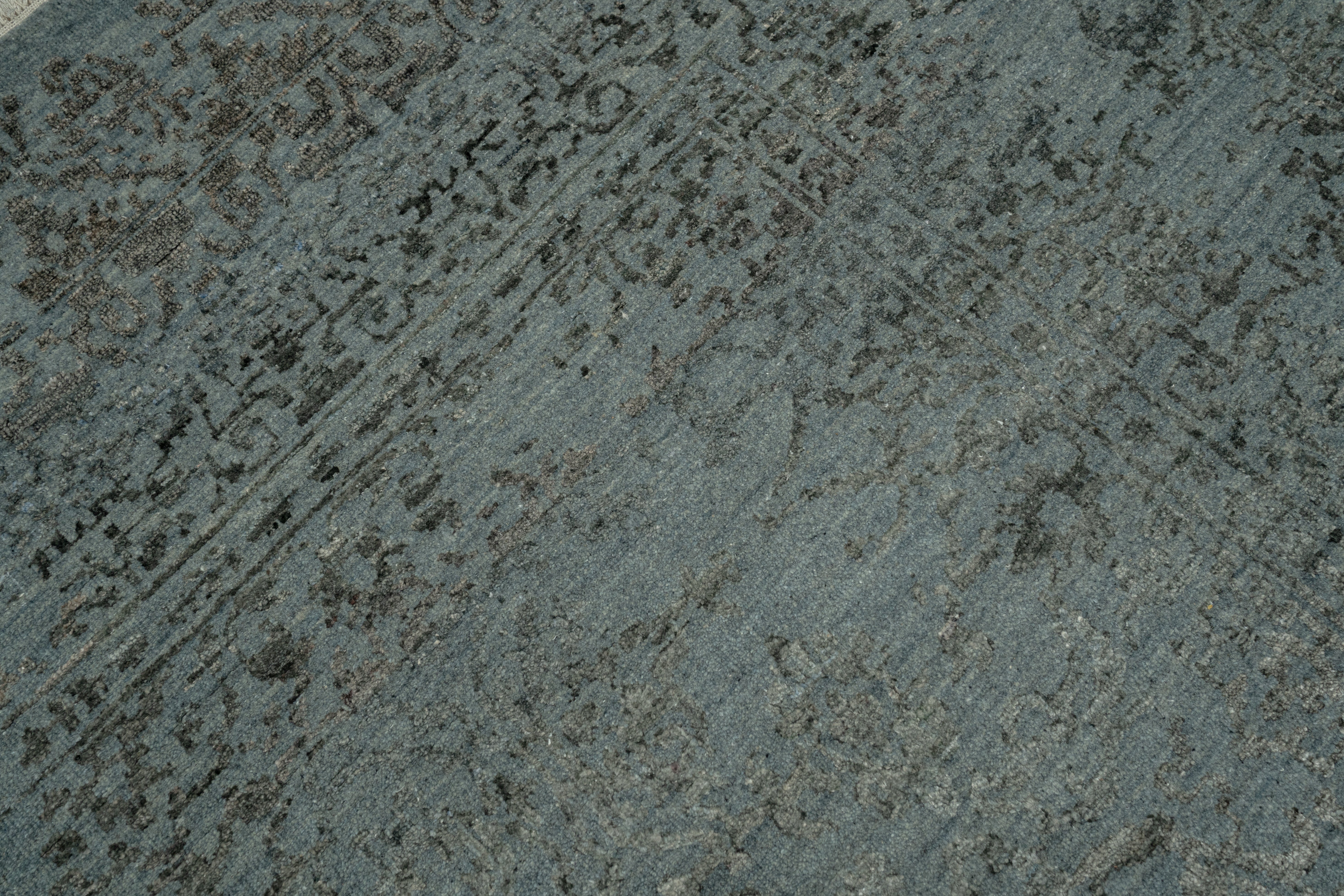 Handknotted Carpet DIA- 4948