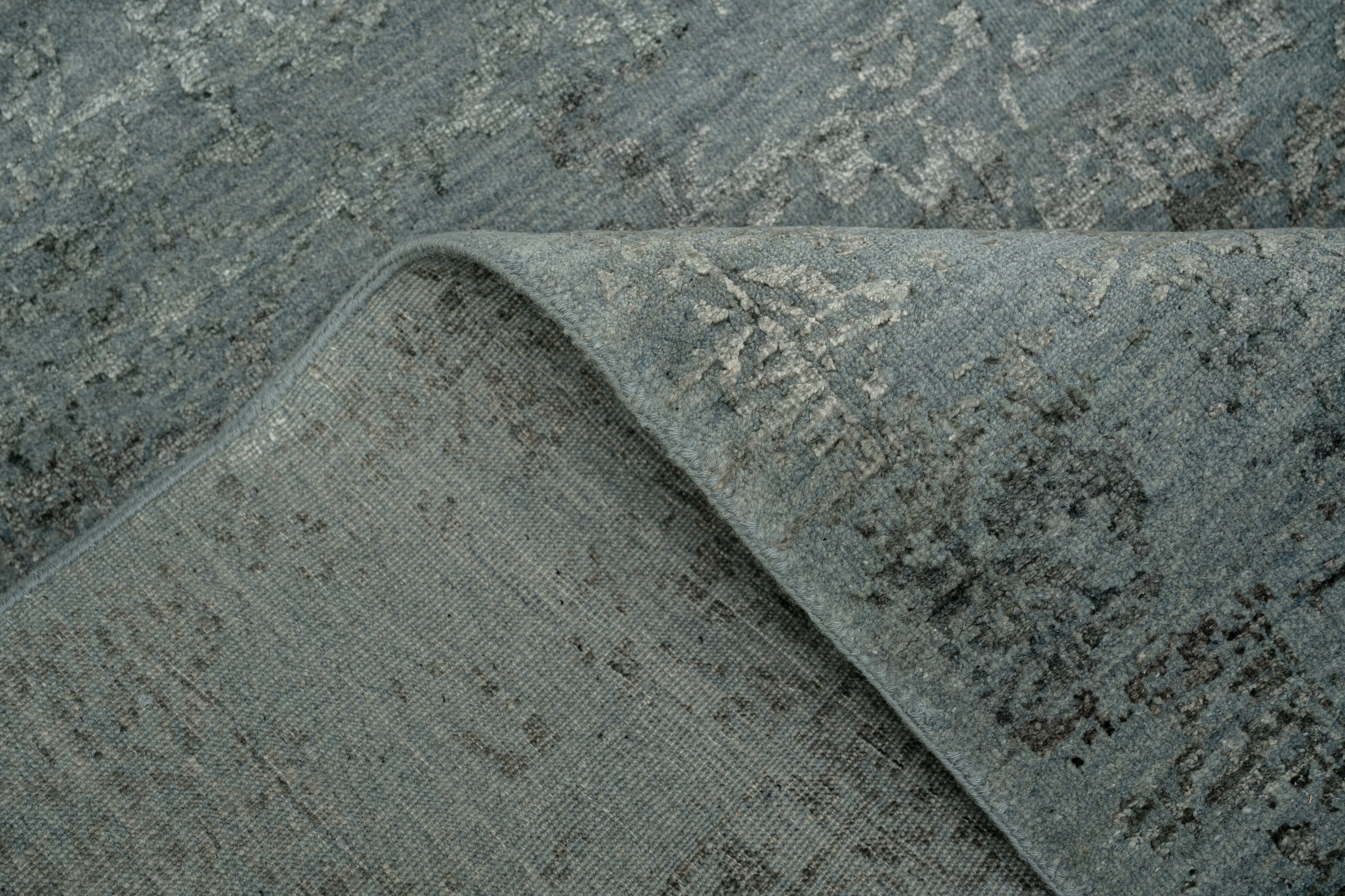 Handknotted Carpet DIA- 4948