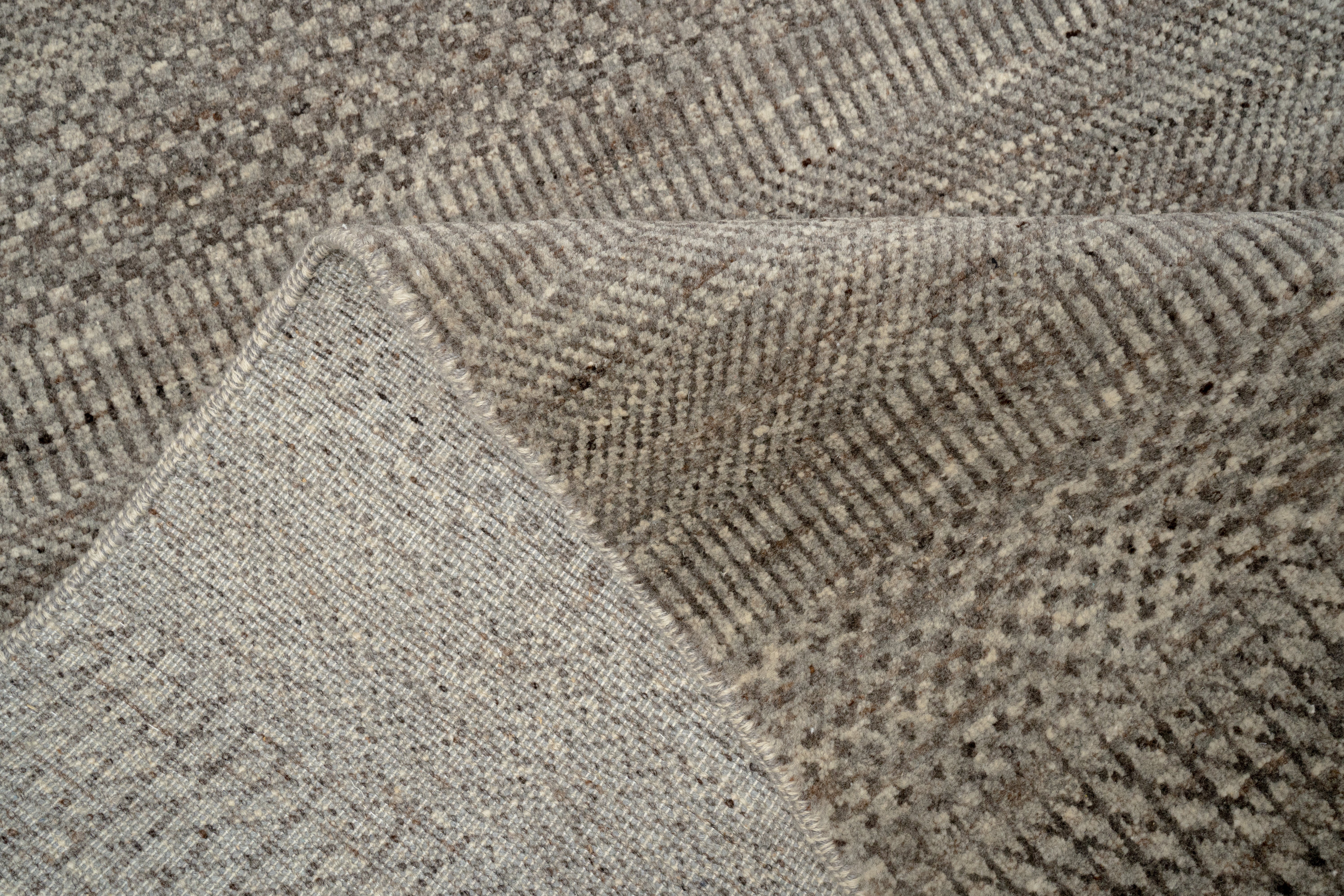 Handknotted Carpet DIA- 716 MCN