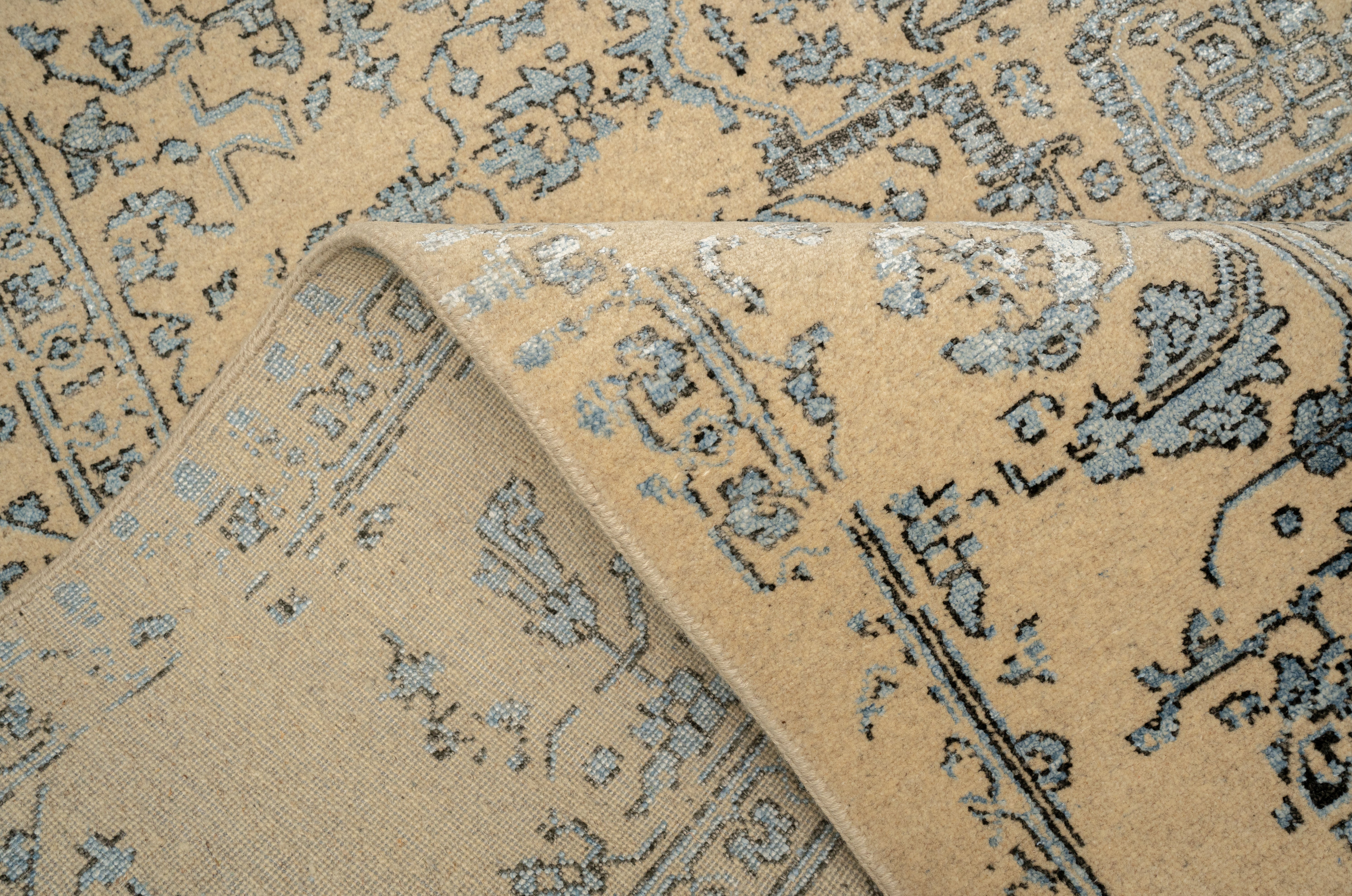 Handknotted Carpet DIA- 818 SERAPI