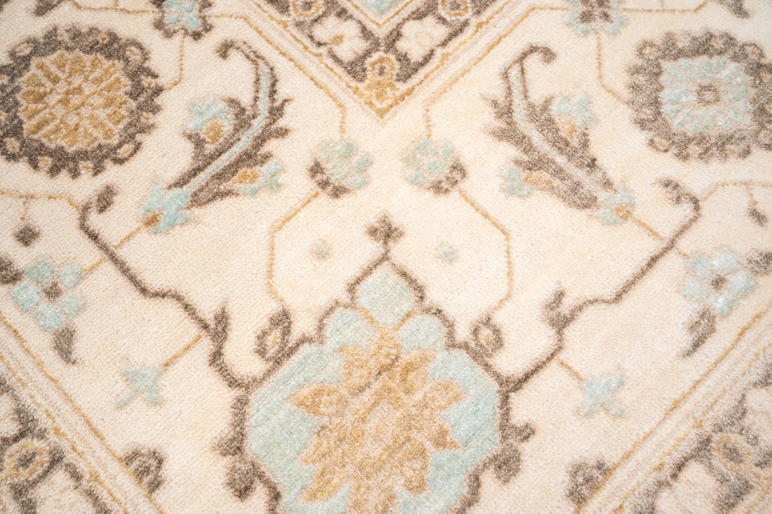 DIA- 903 SERAPI Old Lace, Earth Yellow, Light Silver & Pastel Brown