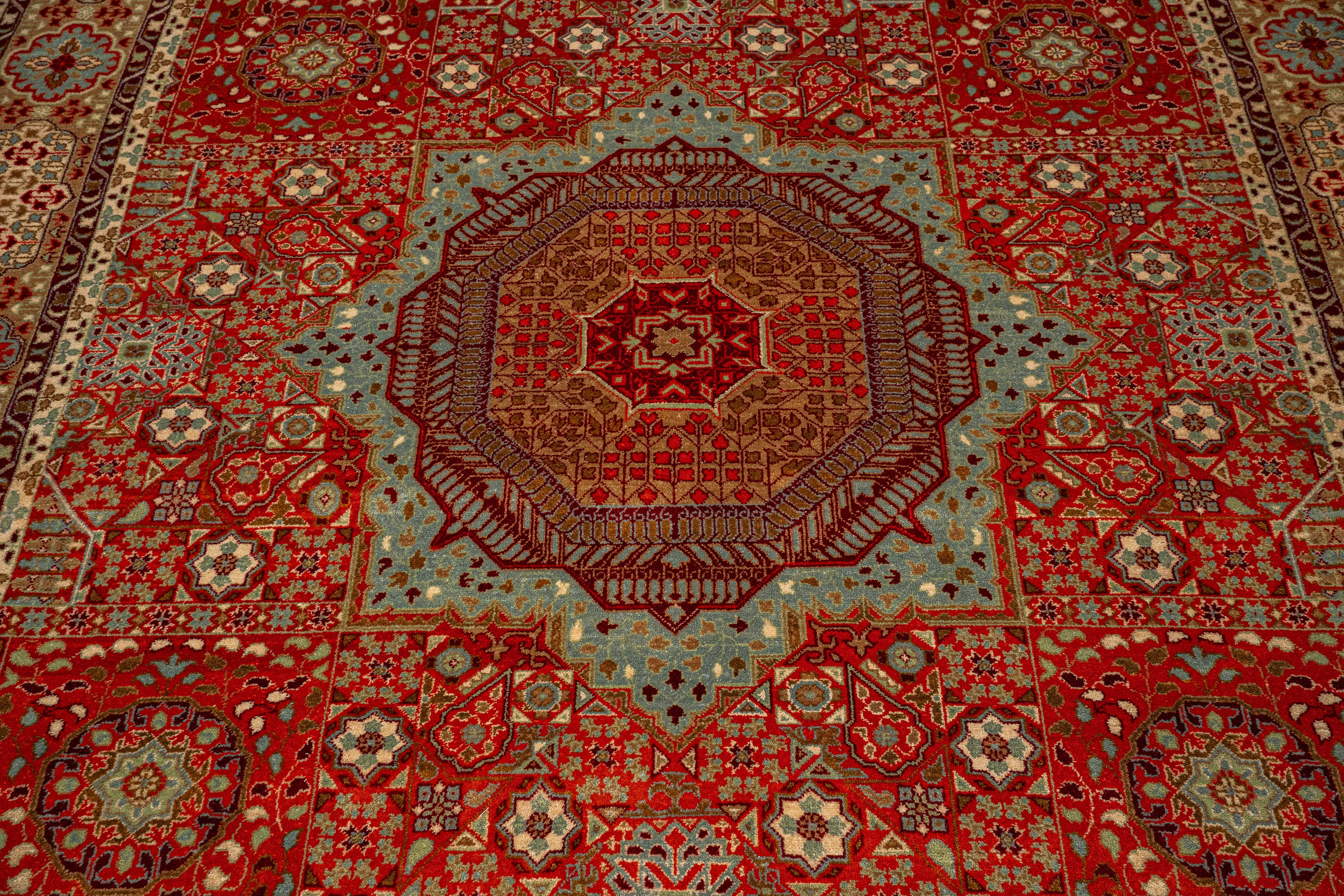 Handknotted Rug  DIA- 914 MAMLUK, Handknotted Carpet Mordant Red, Antique Brass, Seal Brown & Smoke