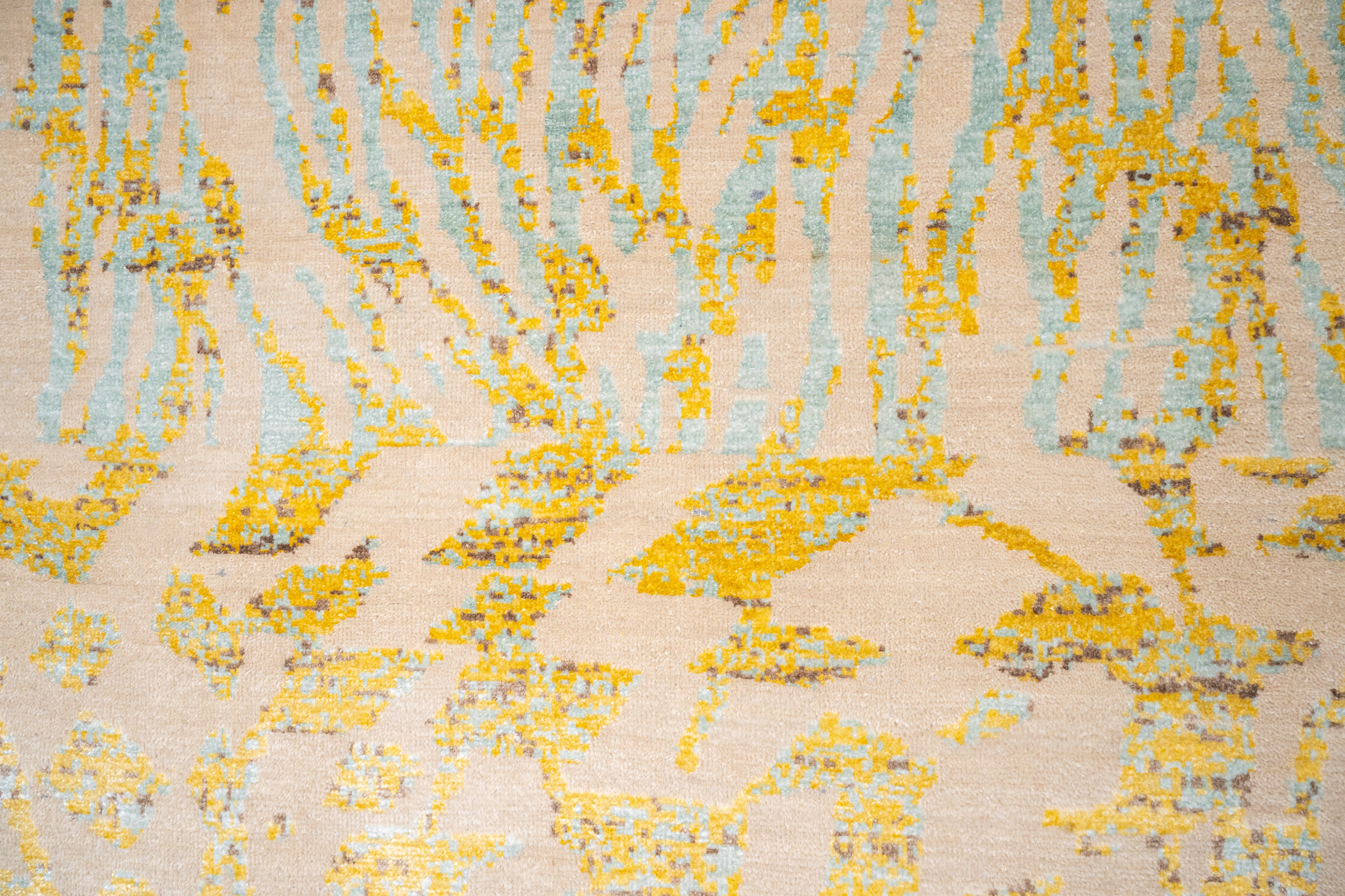 Handknotted Carpet, DIA- 920 N-193, Dark Vanilla, Orange-Yellow & Jet Stream