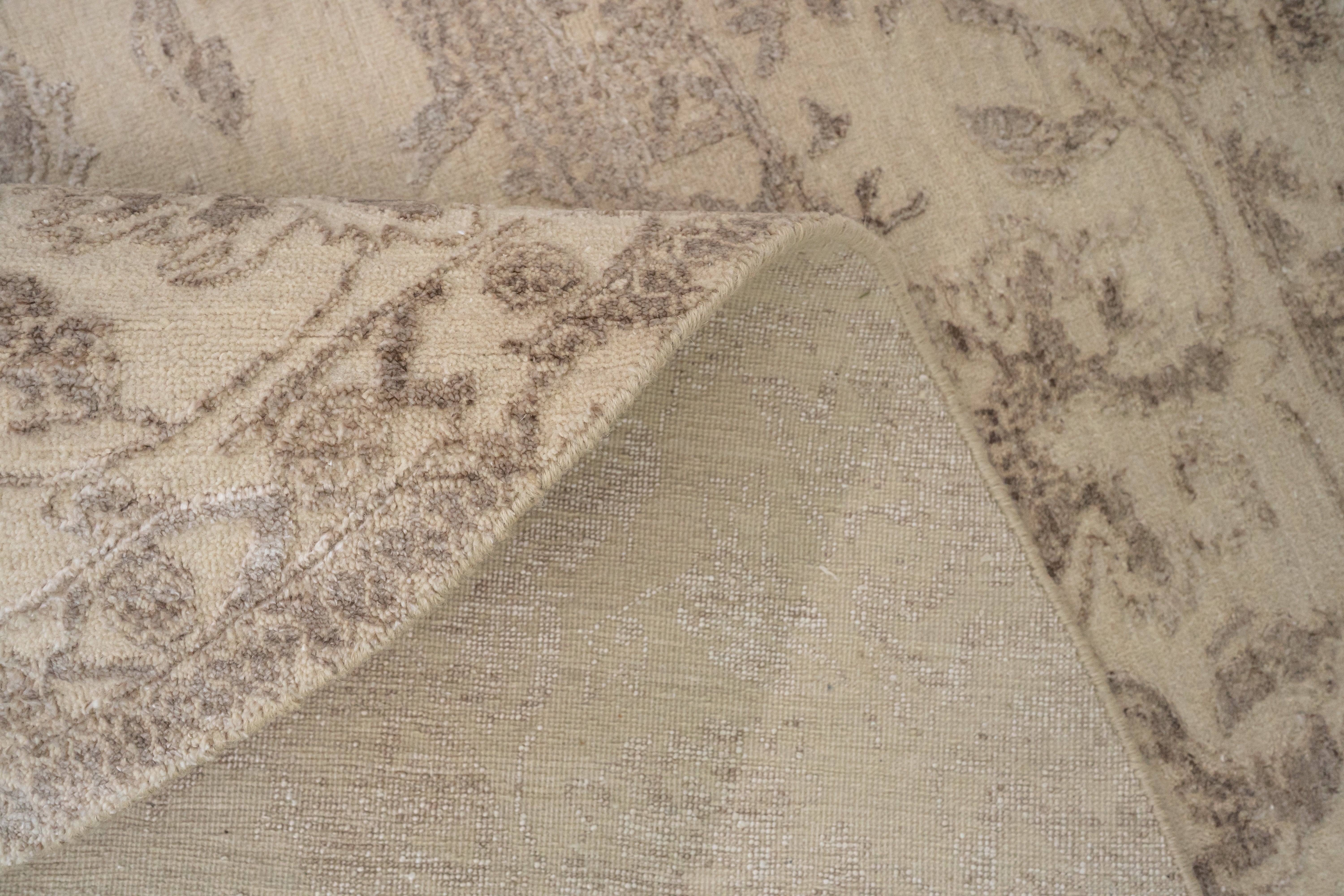 HANDKNOTTED RUG DIA- 938 JK-A, Ivory & Mouse