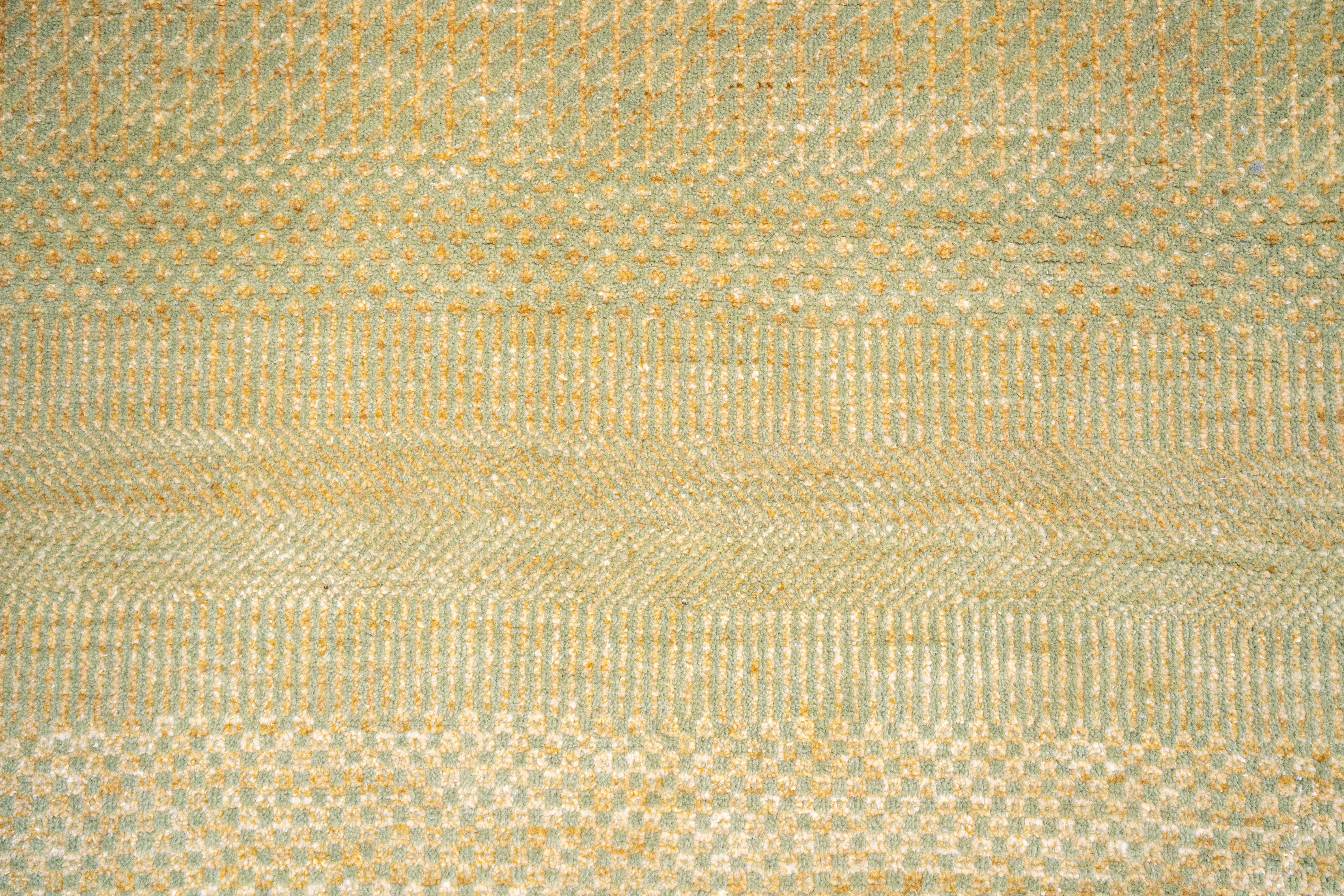 Handknotted Carpet, DIA: 948  MCN, Sage Earth Yellow
