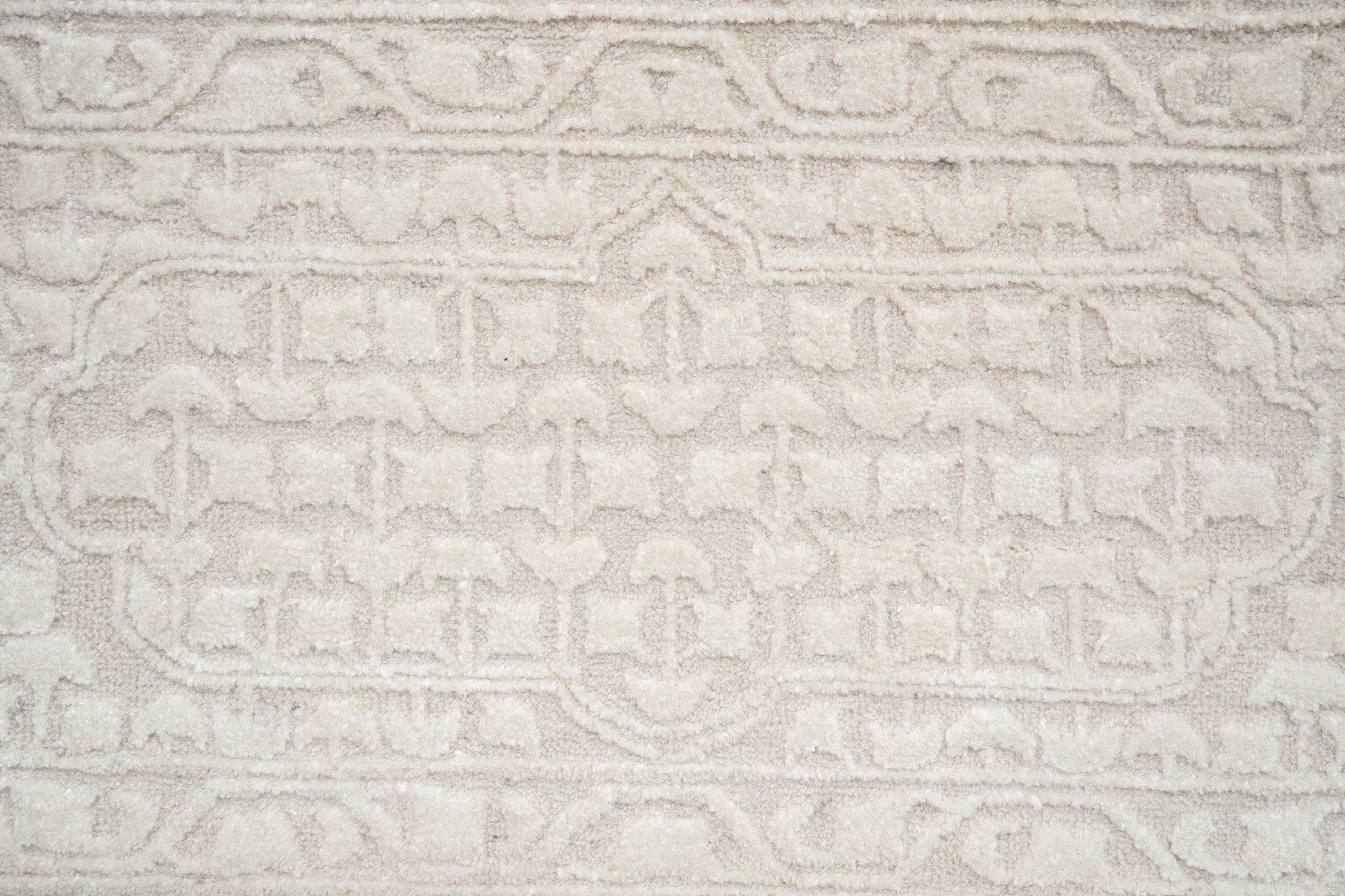 Handknotted Rug  DIA- 918 MAMLUK Ivory & Ivory