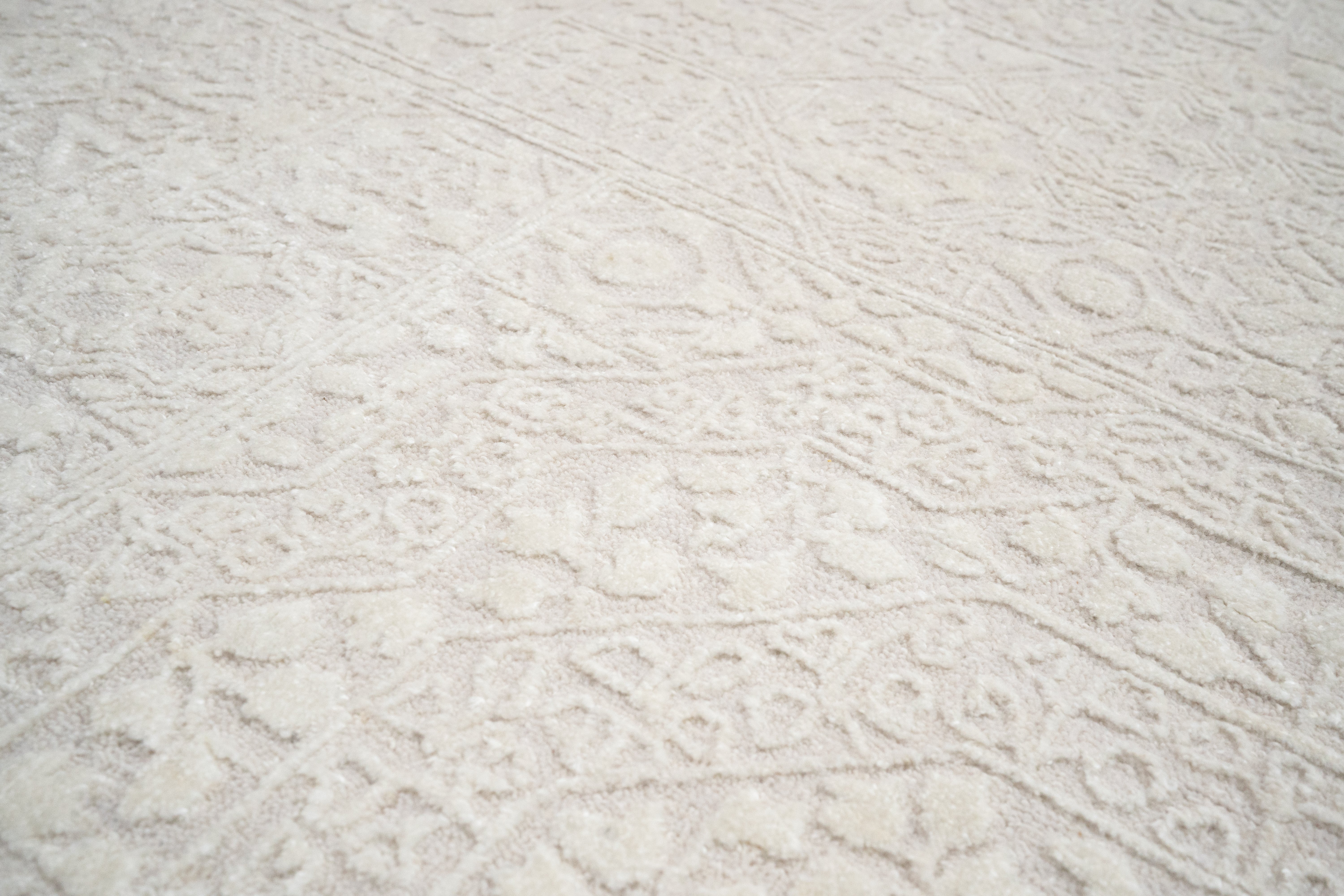 Handknotted Rug  DIA- 918 MAMLUK Ivory & Ivory