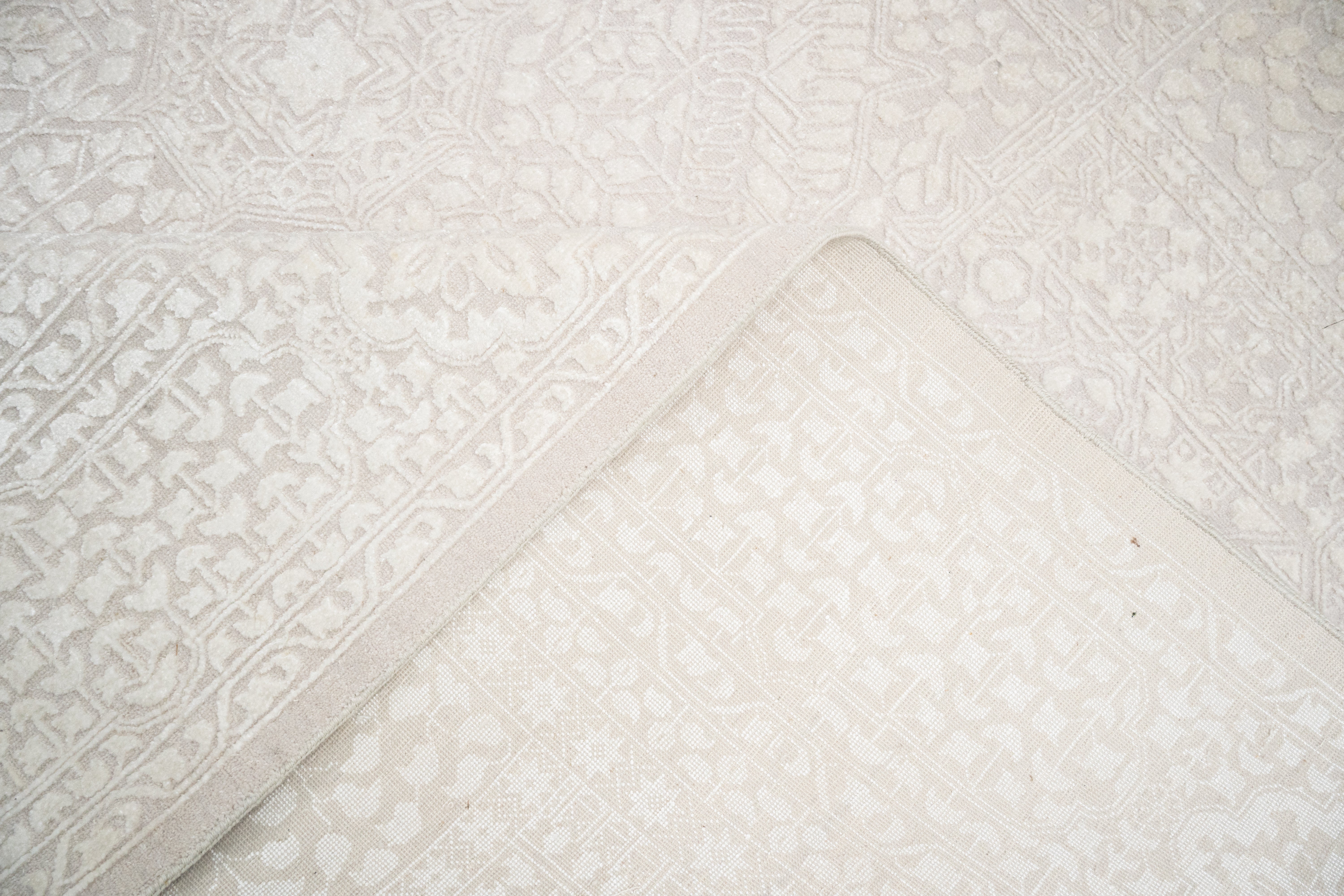 Handknotted Rug  DIA- 918 MAMLUK Ivory & Ivory