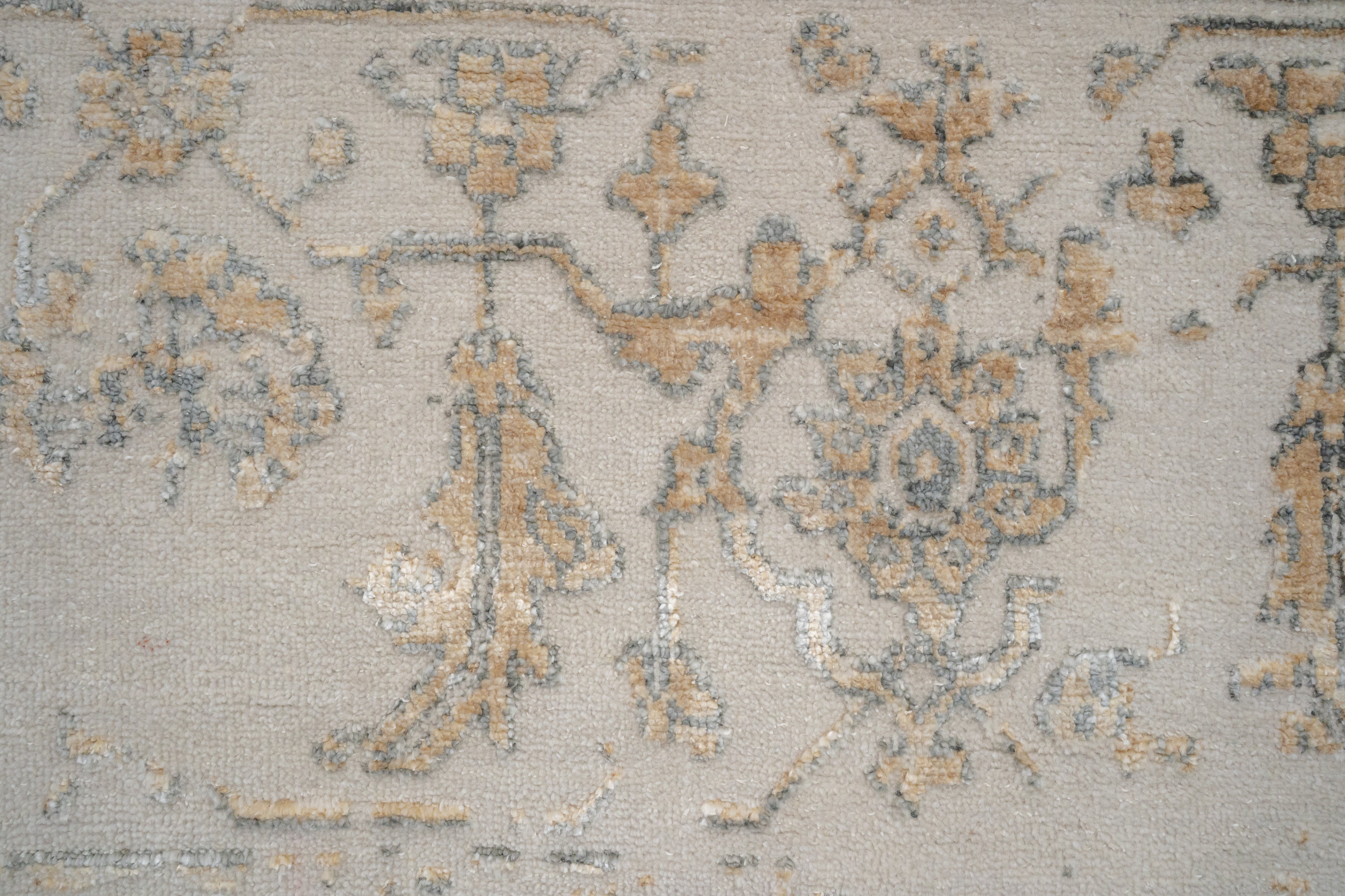 Handknotted Rug  DIA- 979 SERAPI Pearl & Grullo