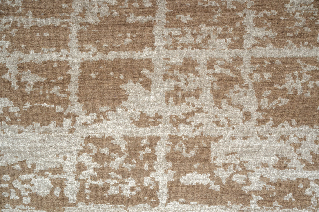 Handknotted Carpet DIA- 991 CHECK,  Beaver & Grullo